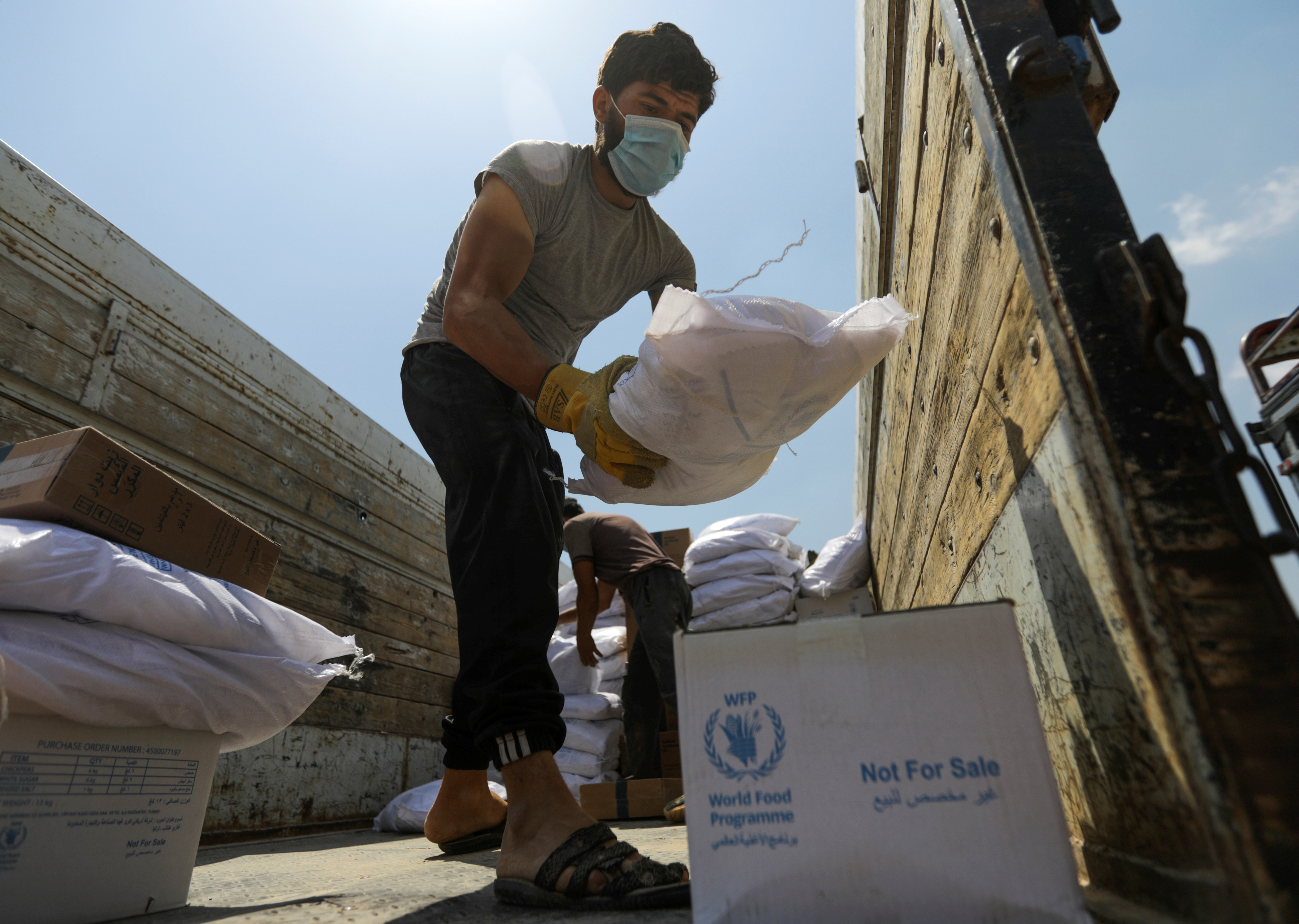 Aid being delivered in Syria