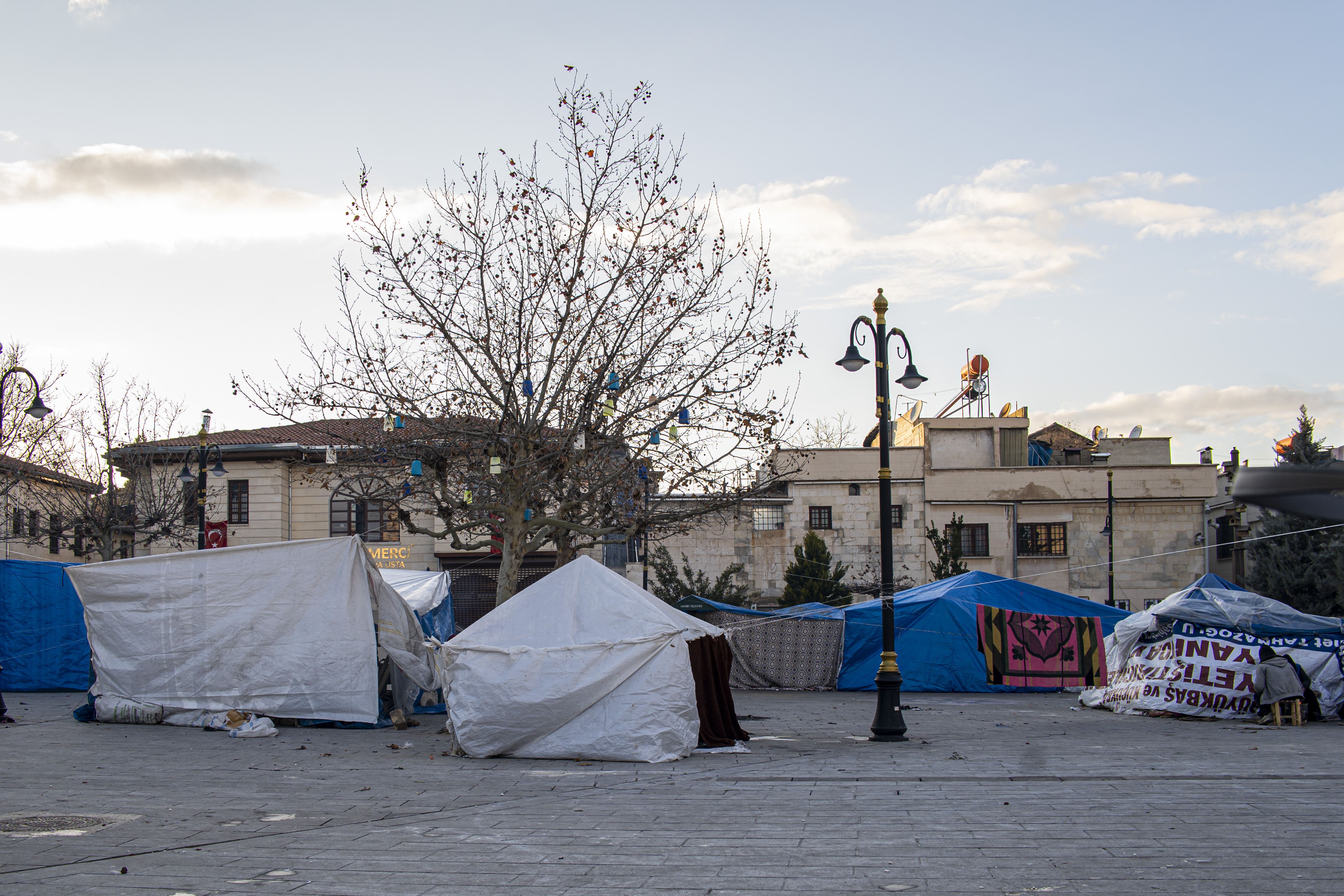 Syrian refugees from the war camp