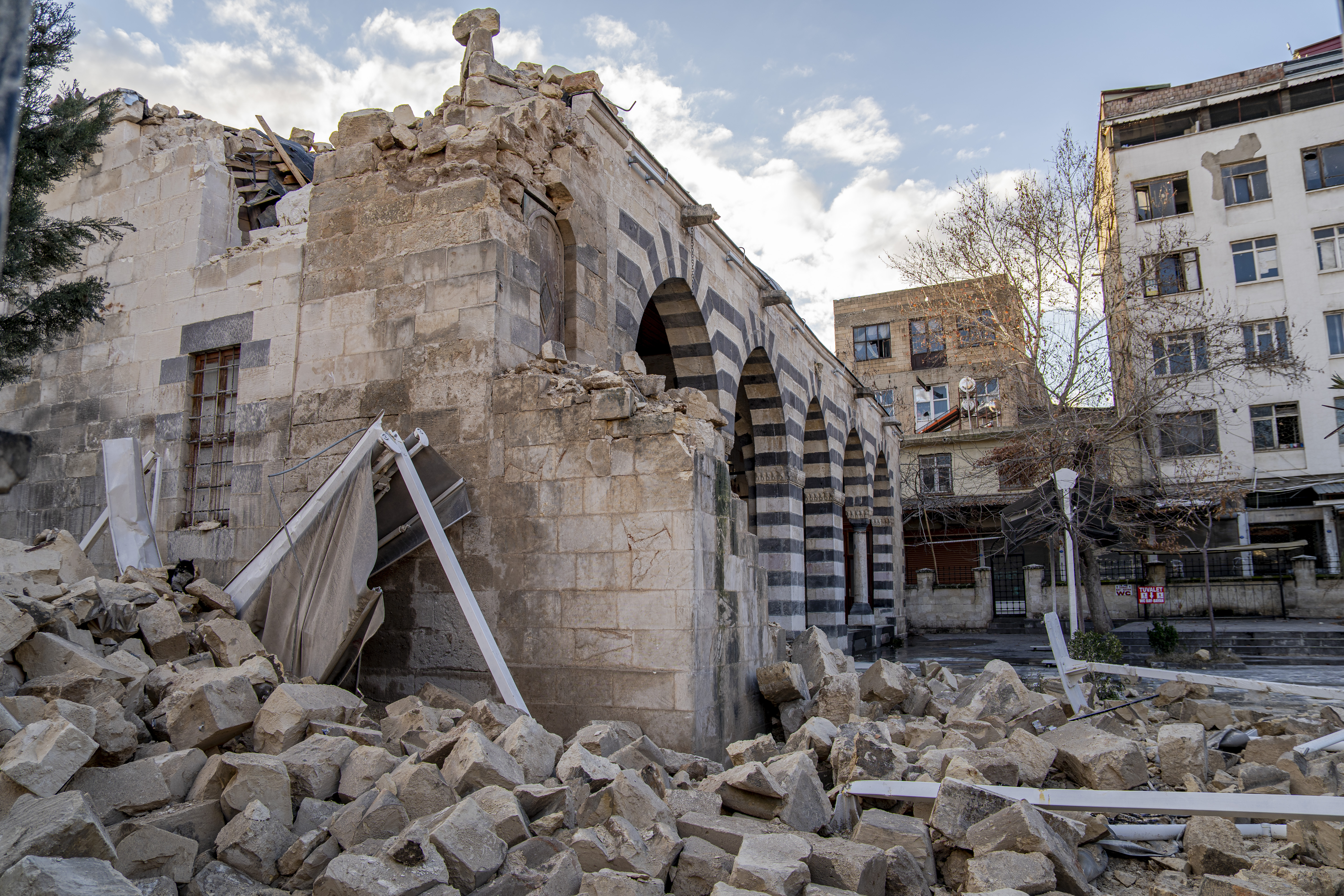 What is left of a small mosque in the bazaar area of Gaziantep after a 7.9 magnitude earthquake hit the city last week