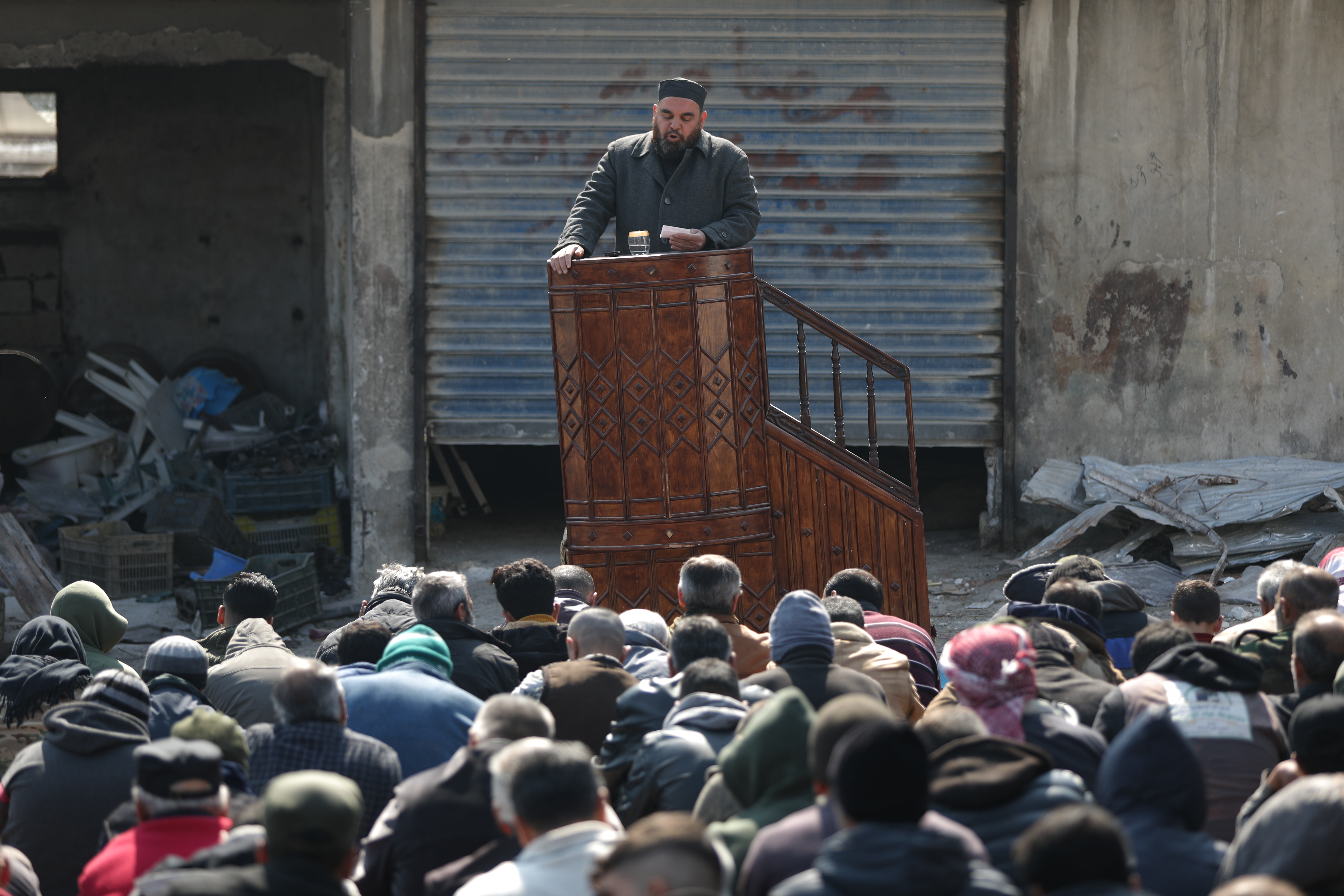 Imam Adel al-Sheikh gives the Friday sermon