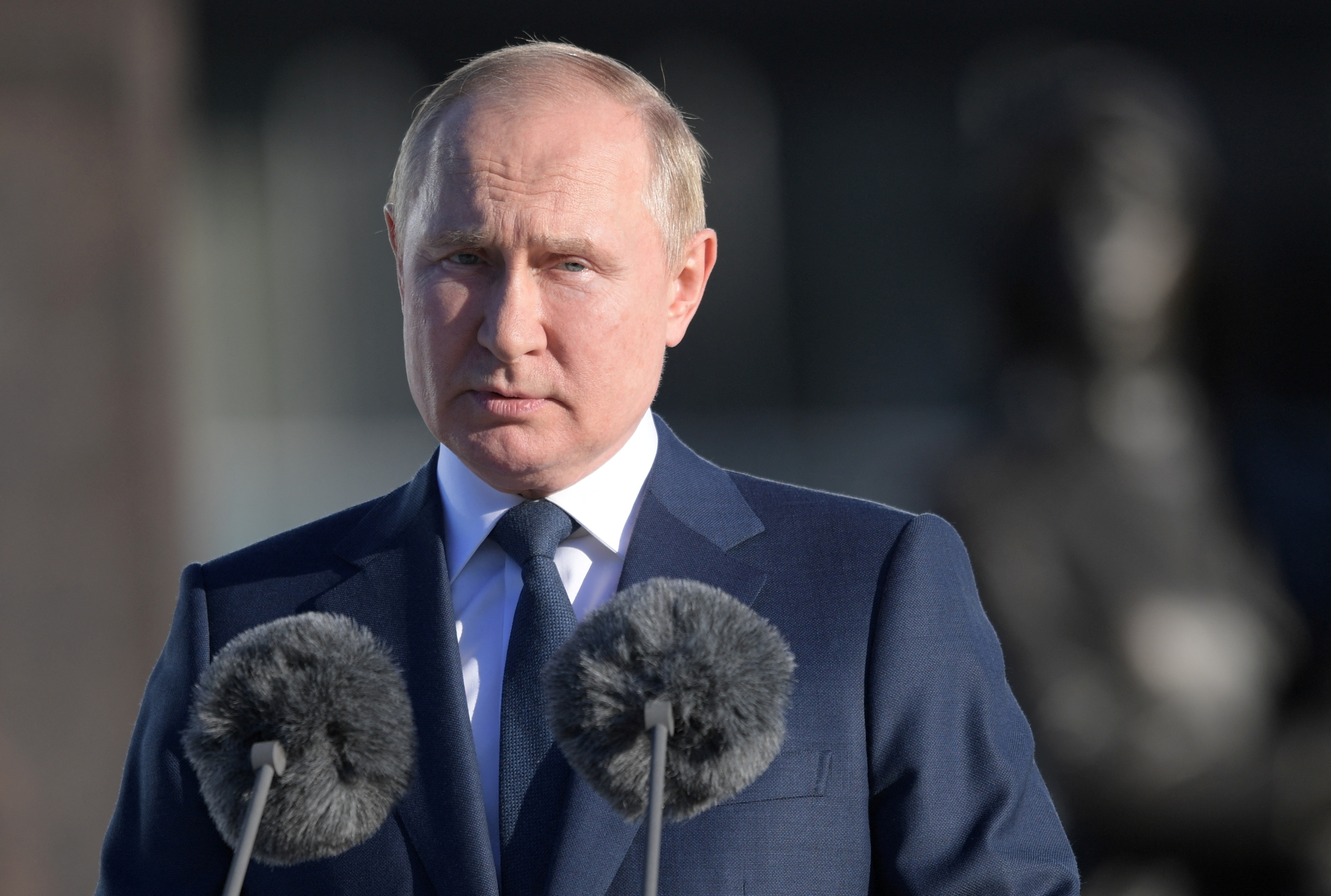 Russian President Vladimir Putin gives a speech in front of the monument "Fatherland, Valor, Honor" near the headquarters of the Foreign Intelligence Service of the Russian Federation (SVR), in Moscow, Russia June 30, 2022. Sputnik/Aleksey Nikolskyi/Kremlin via REUTERS ATTENTION EDITORS - THIS IMAGE WAS PROVIDED BY A THIRD PARTY.