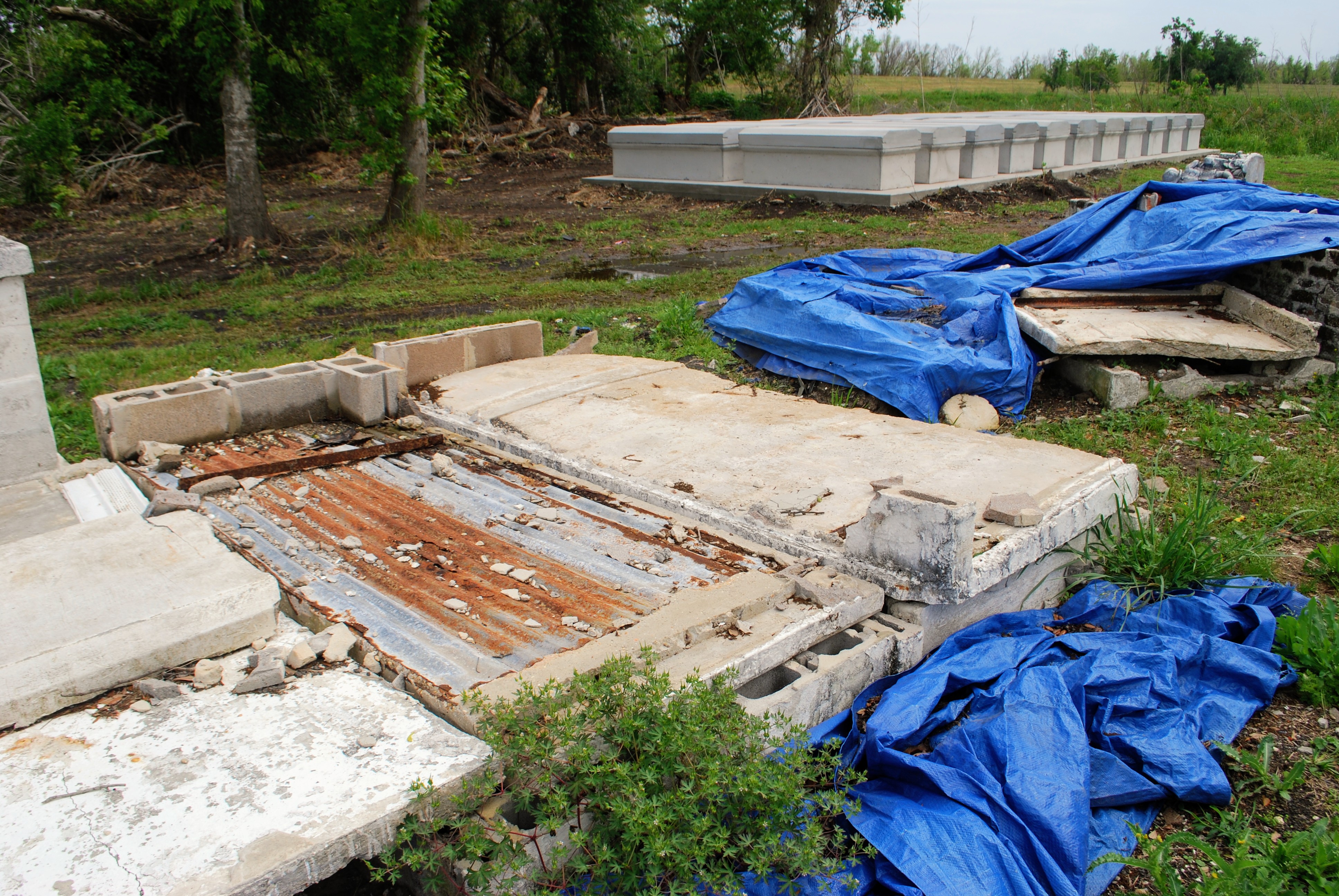 A photo of Ironton Cemetary.