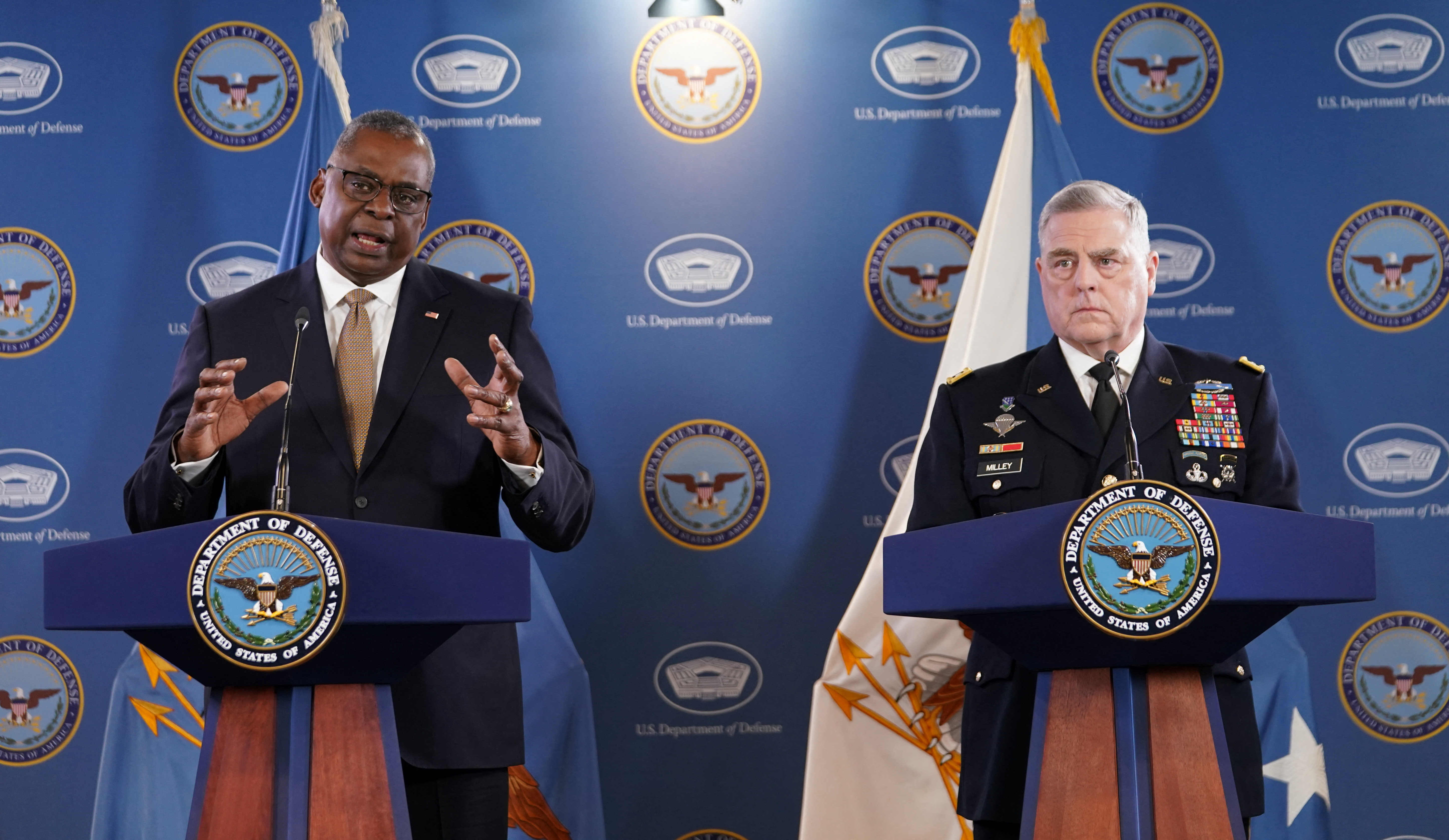 U.S. Defense Secretary Lloyd Austin and Chairman of the Joint Chiefs of Staff Gen. Mark Milley hold a joint press conference following an online meeting of the Ukraine Defense Contact Group at the Pentagon in Washington, U.S., May 25, 2023. REUTERS/Kevin Lamarque