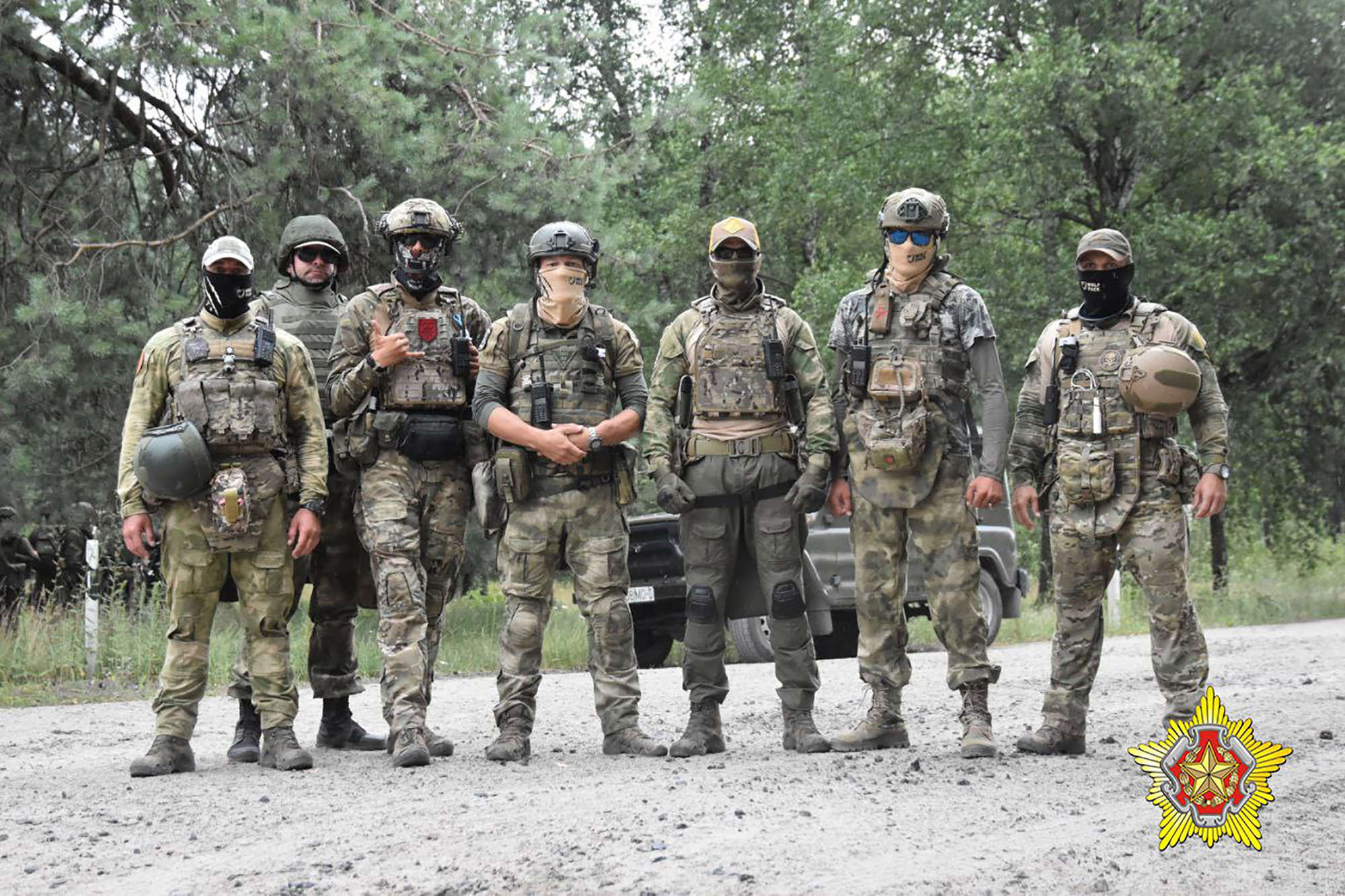Wagner fighters pose with Belarusian special forces