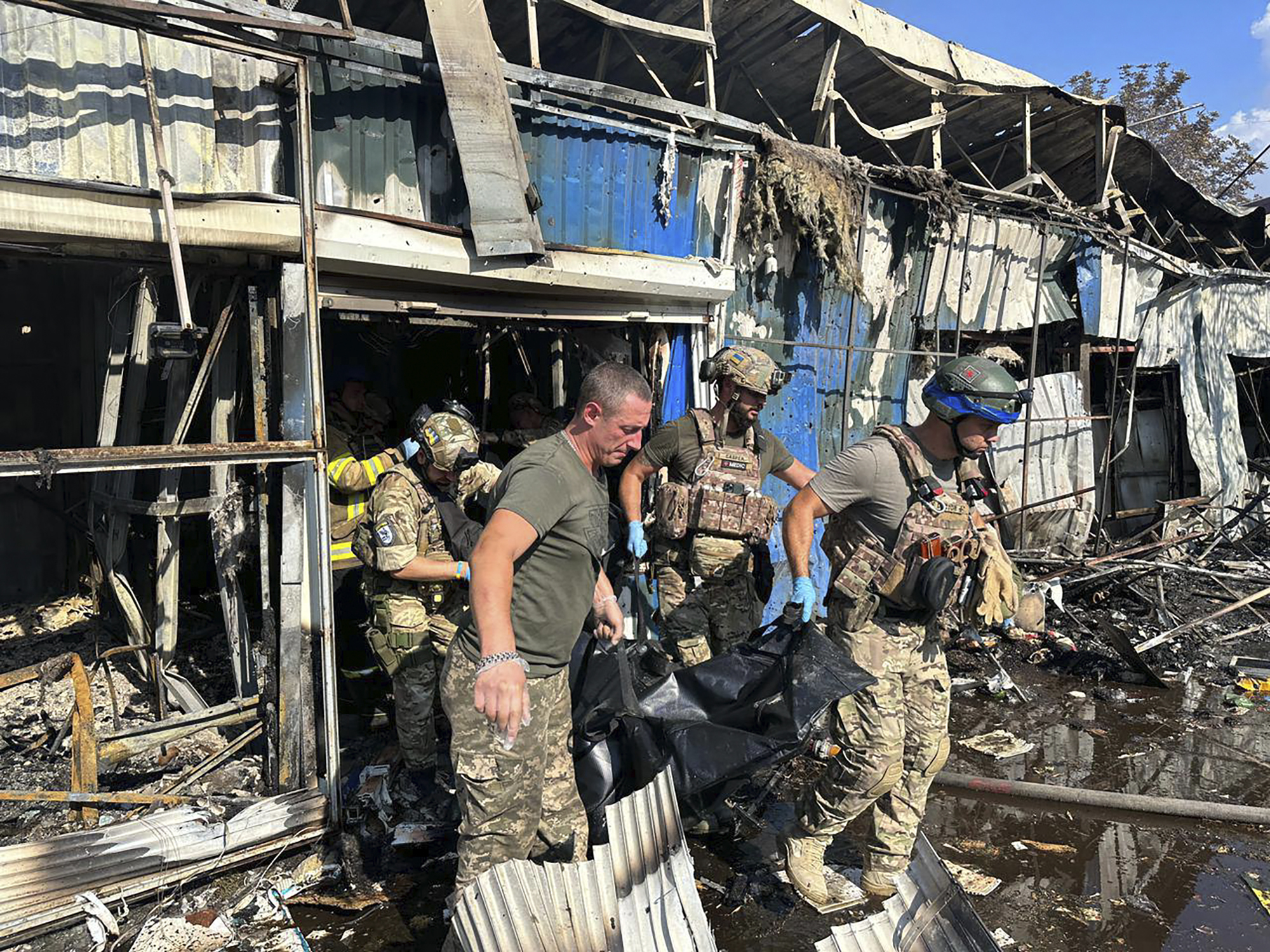 Deadly Russian strike on a market in an eastern Ukrainian city