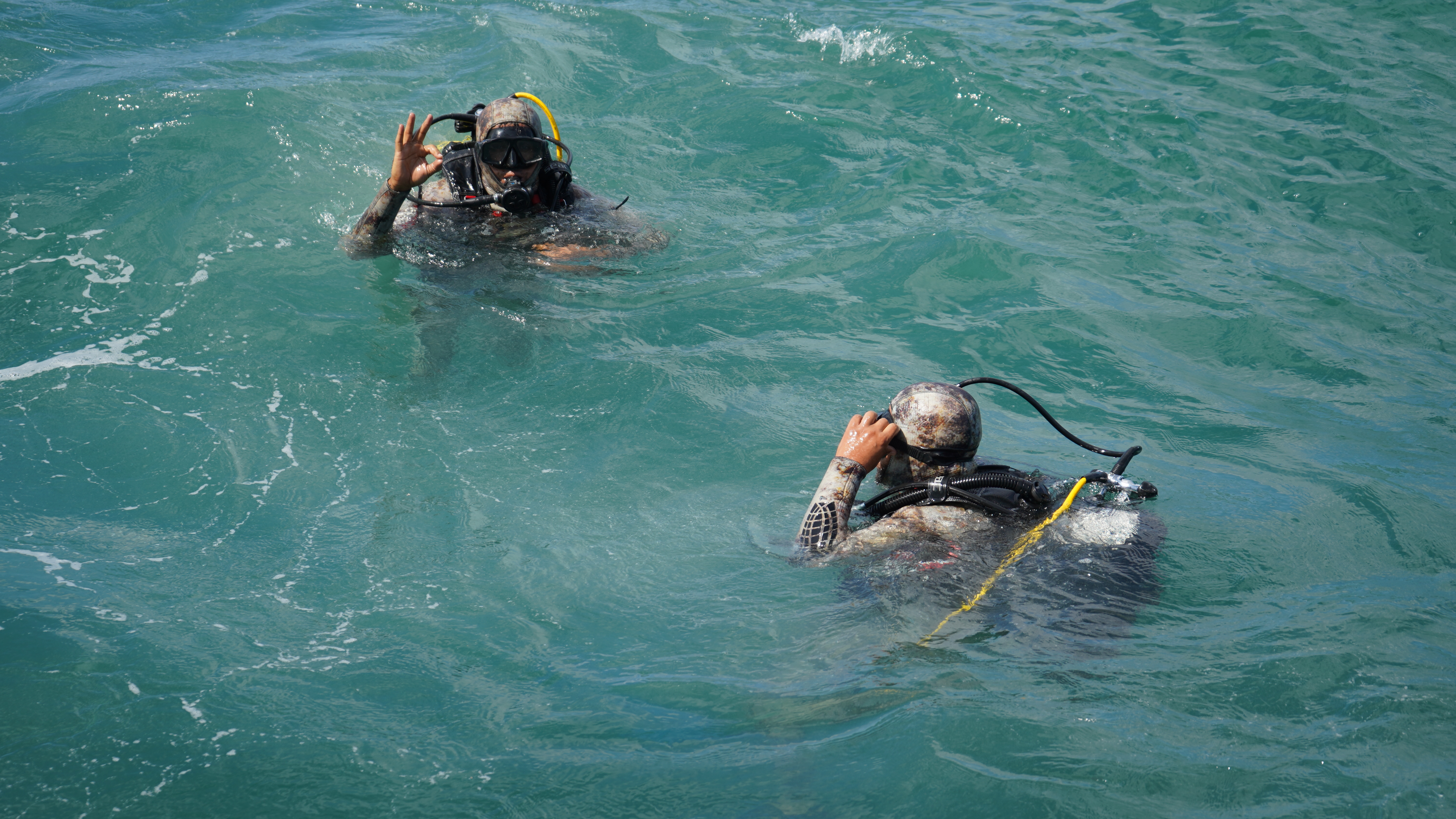 El Hassi and his fellow divers 