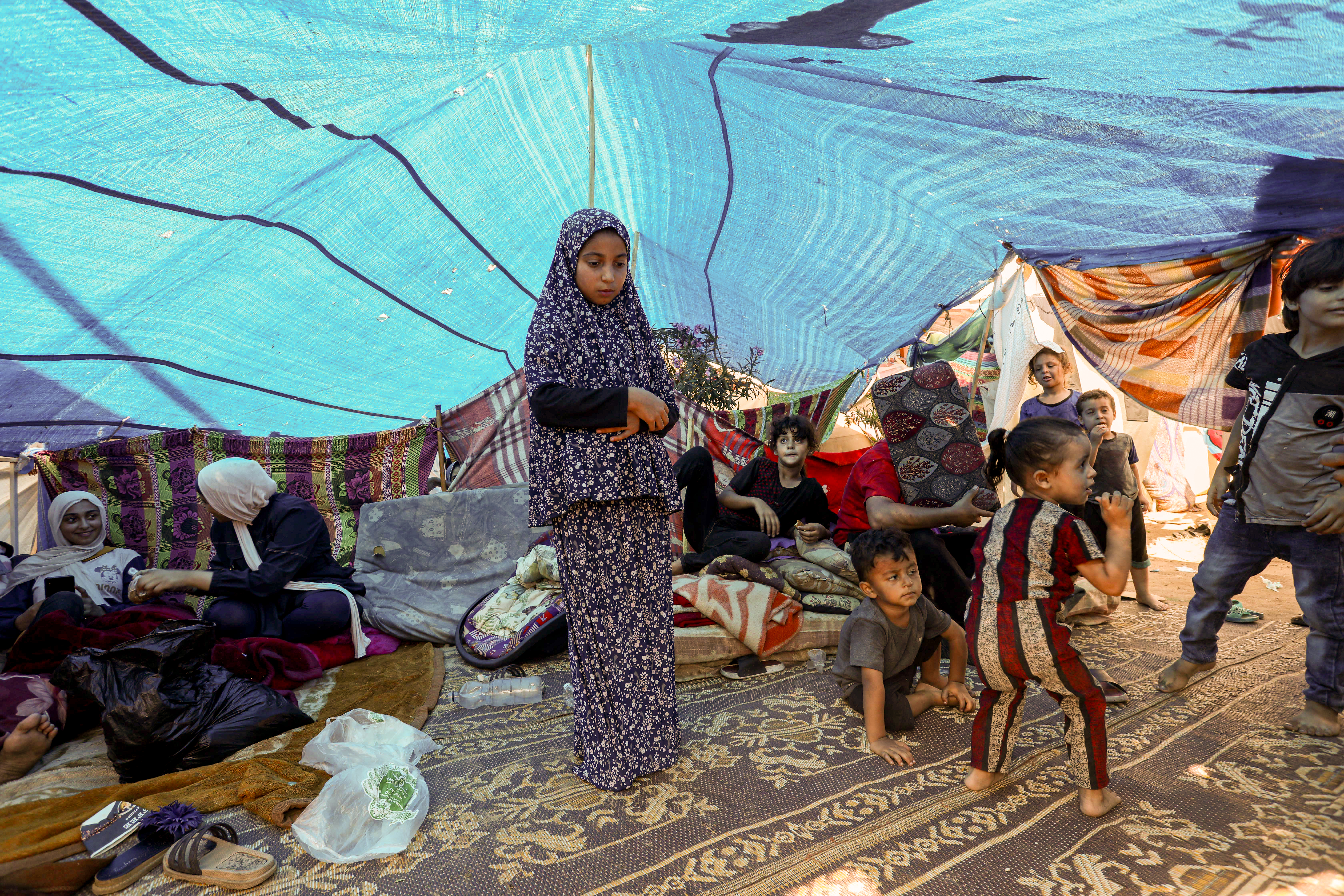 Family sheltering at Al-Shifa hosital in Gaza