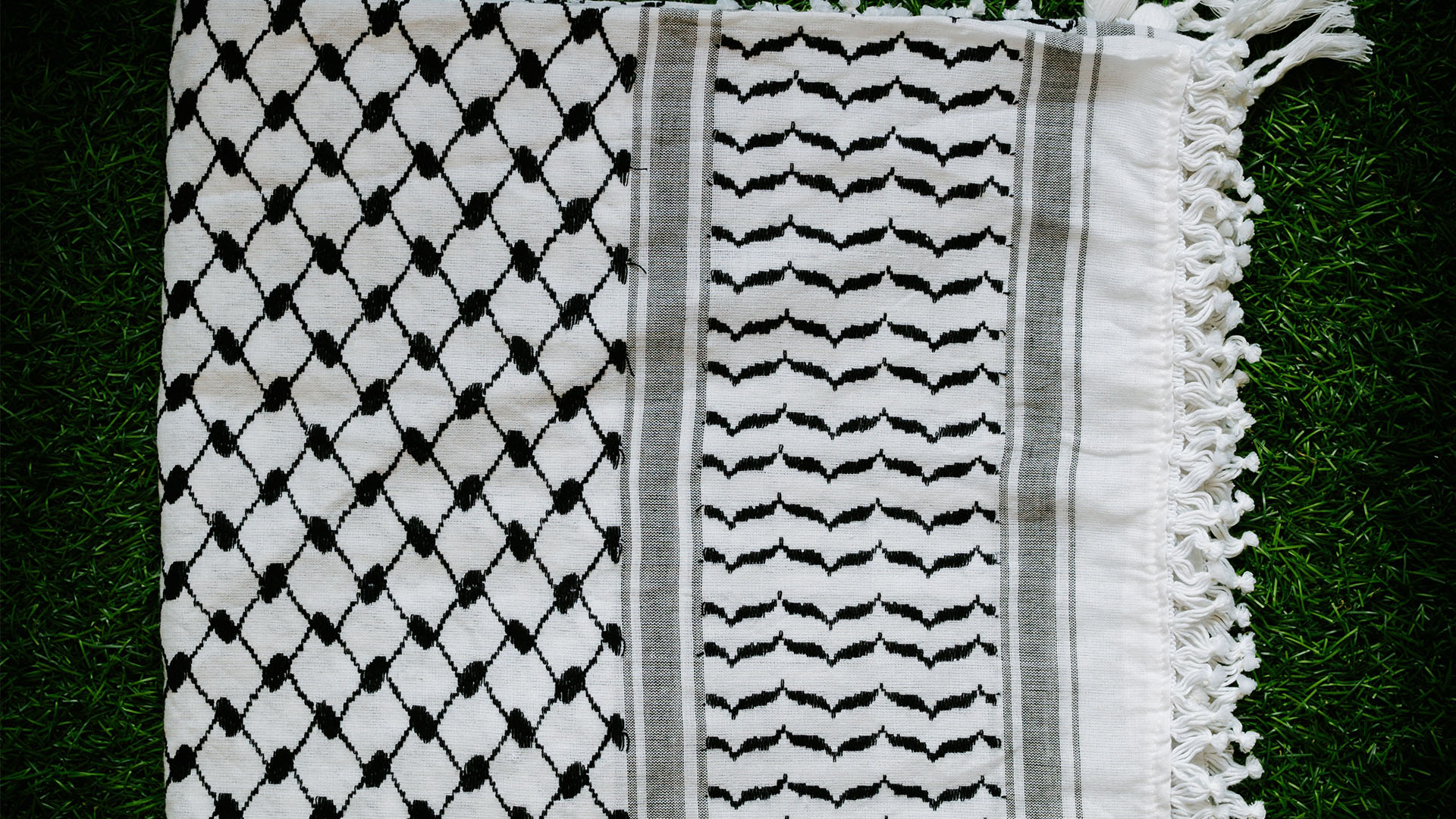 01_keffiyeh-1700404491