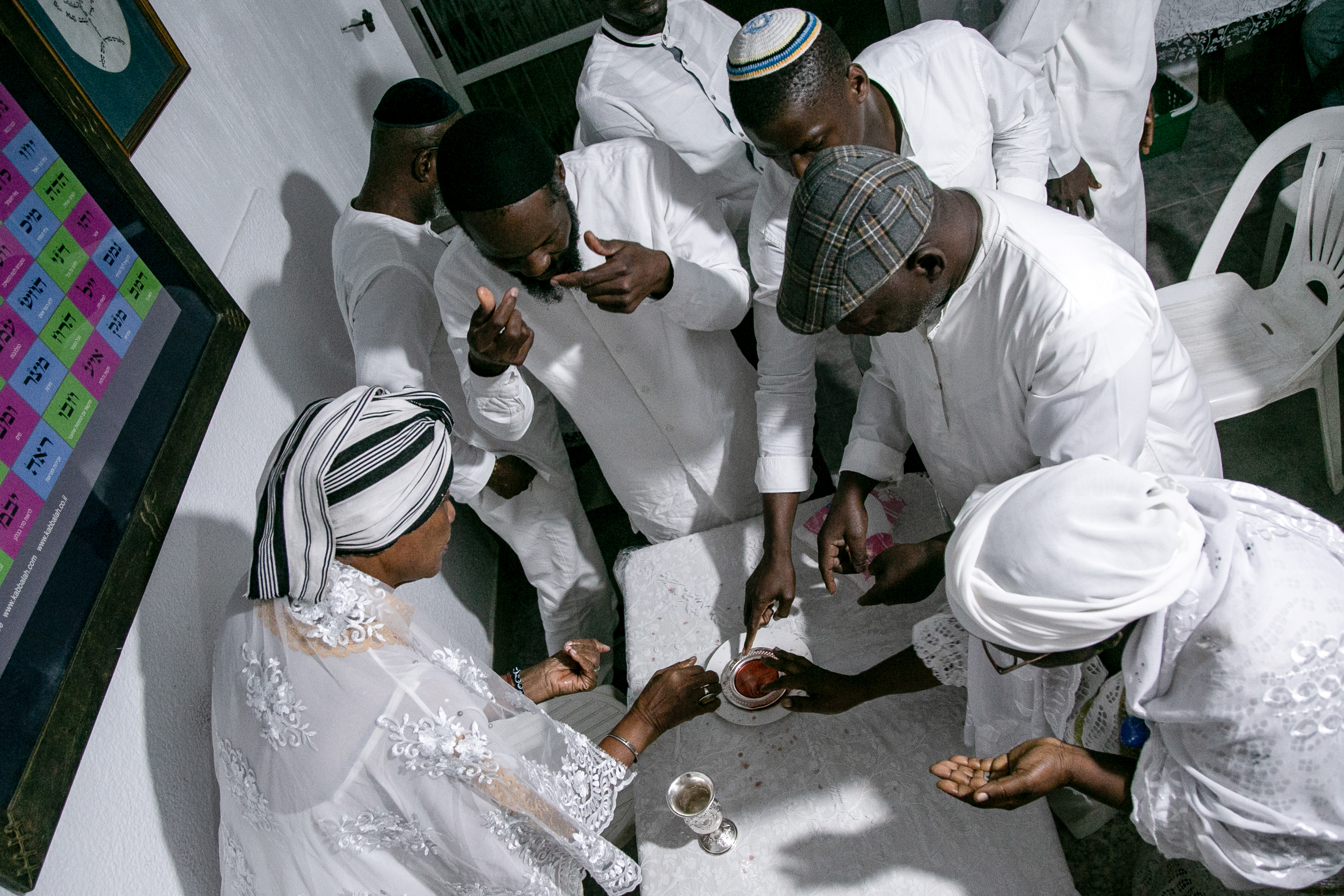 Ivorians from the Kol-Yehuda synagogue at the end of the Yom Kippur service
