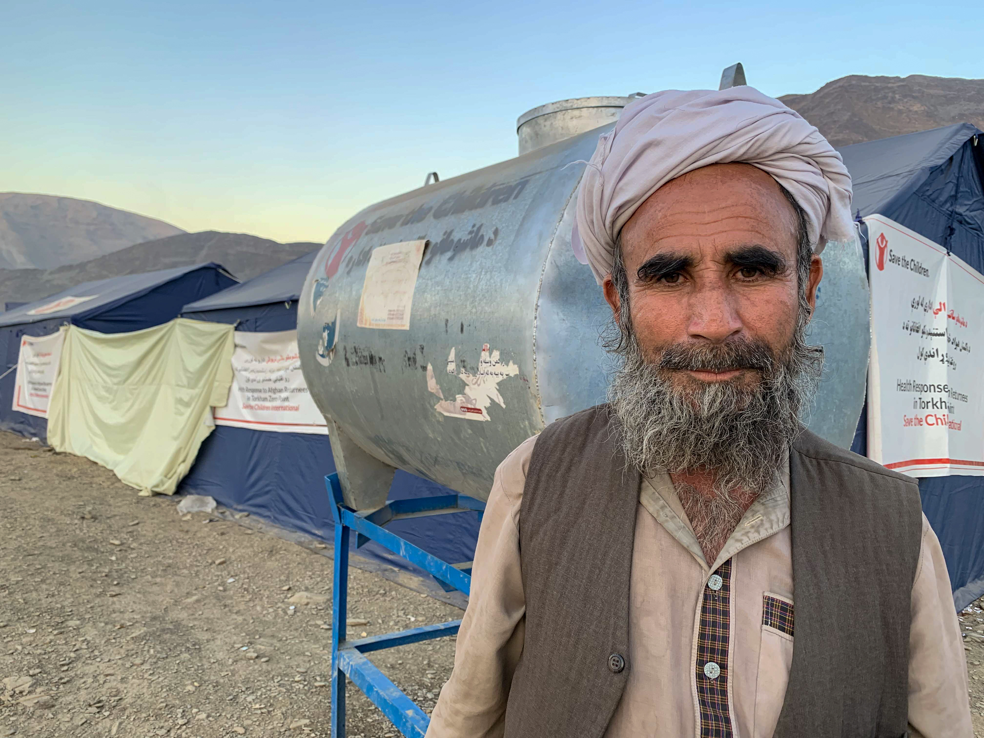 Afghan refugees expelled from Pakistan