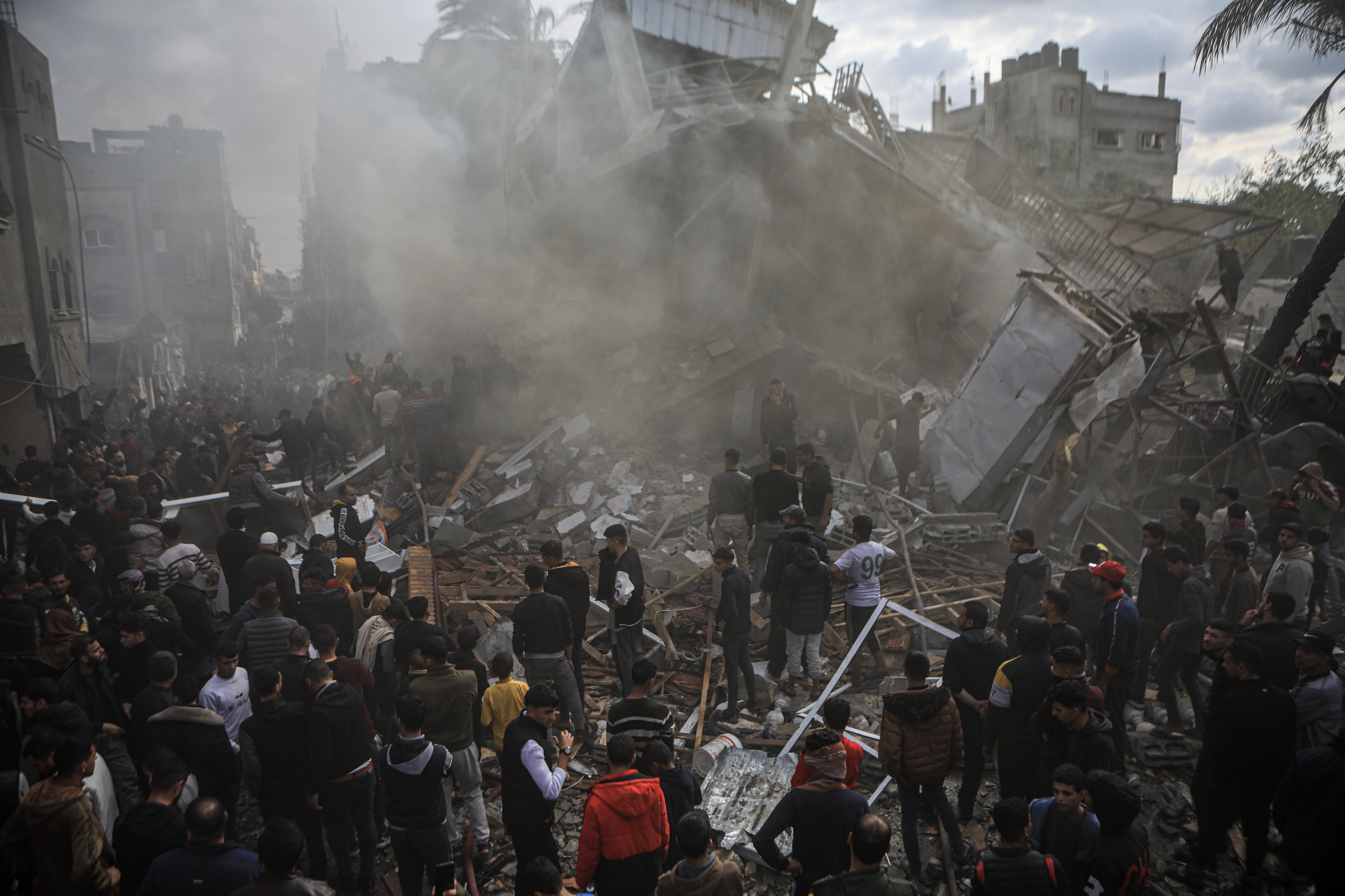 Rafah house targeted in Israeli air attack