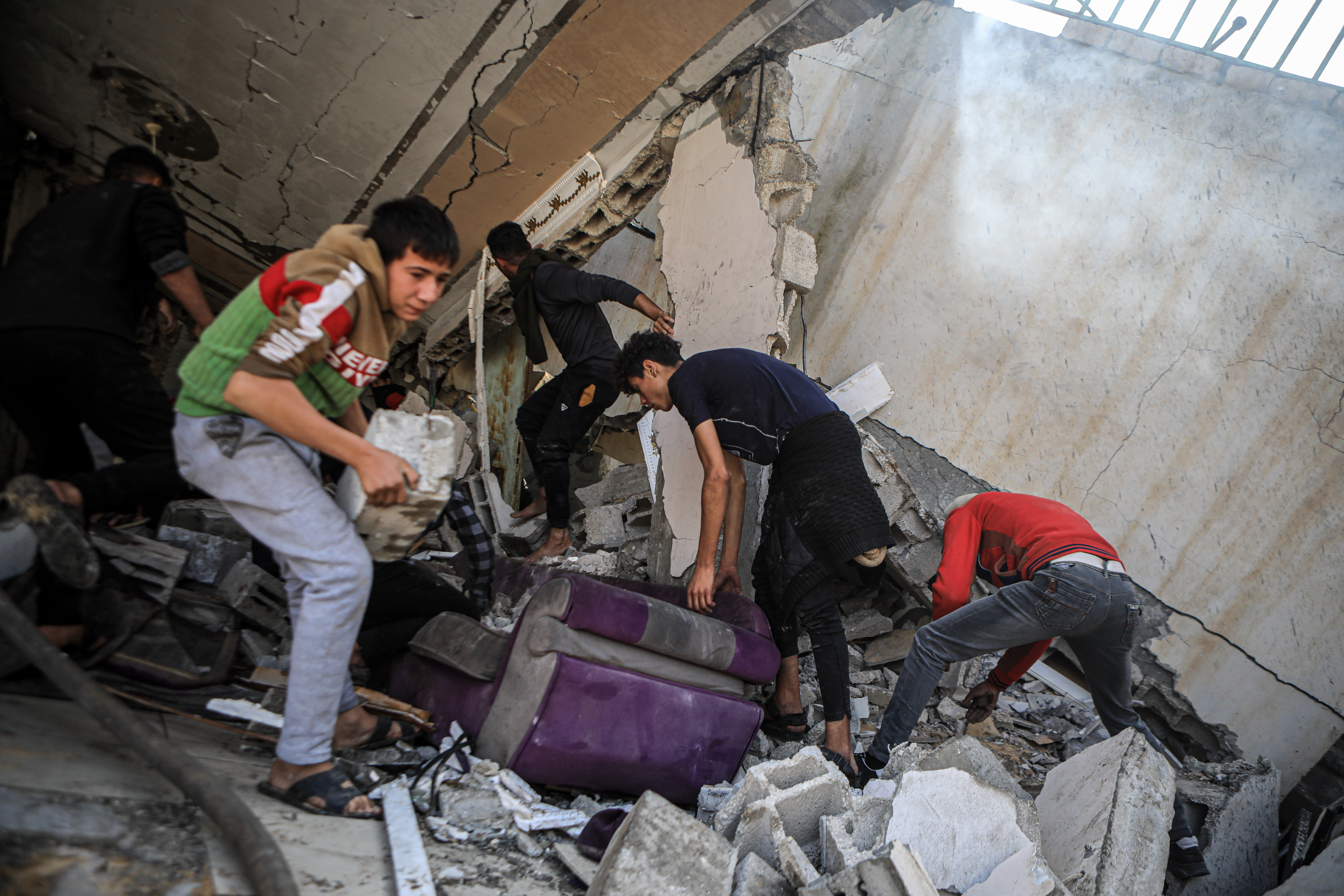 Rafah house targeted in Israeli air attack