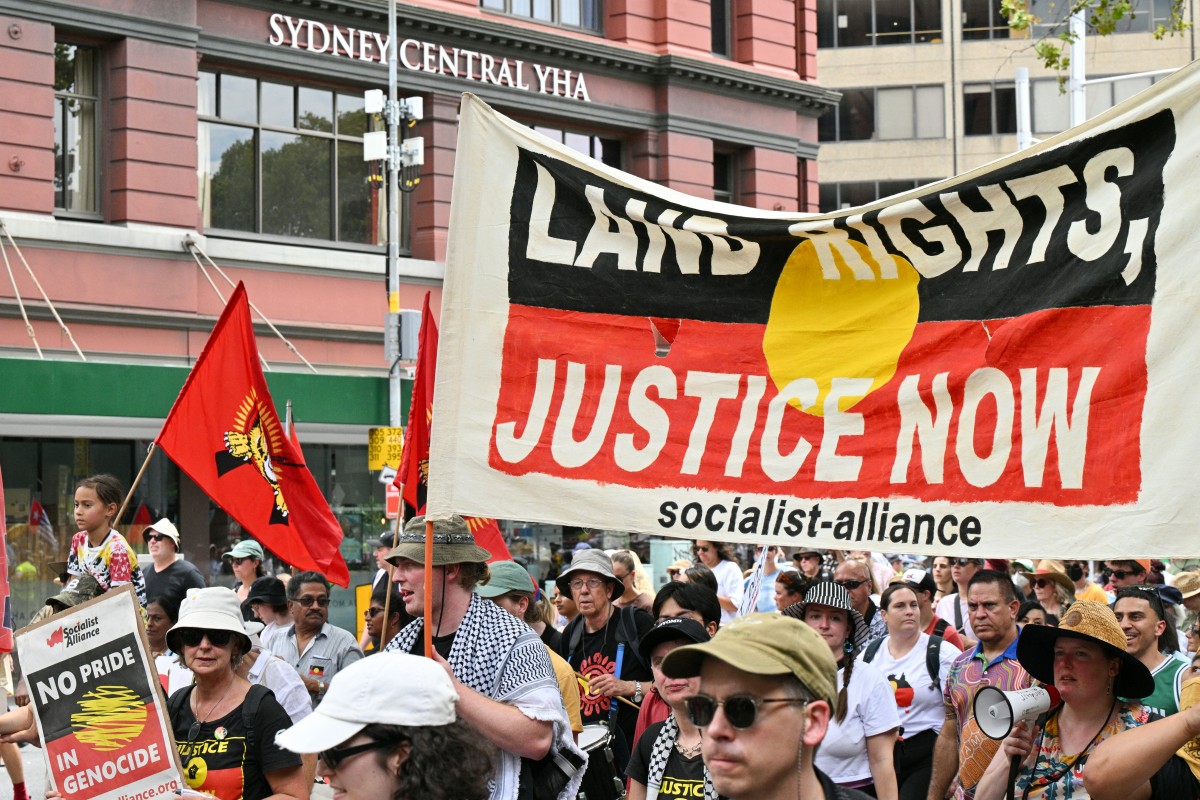Thousands protest Australia Day celebrations