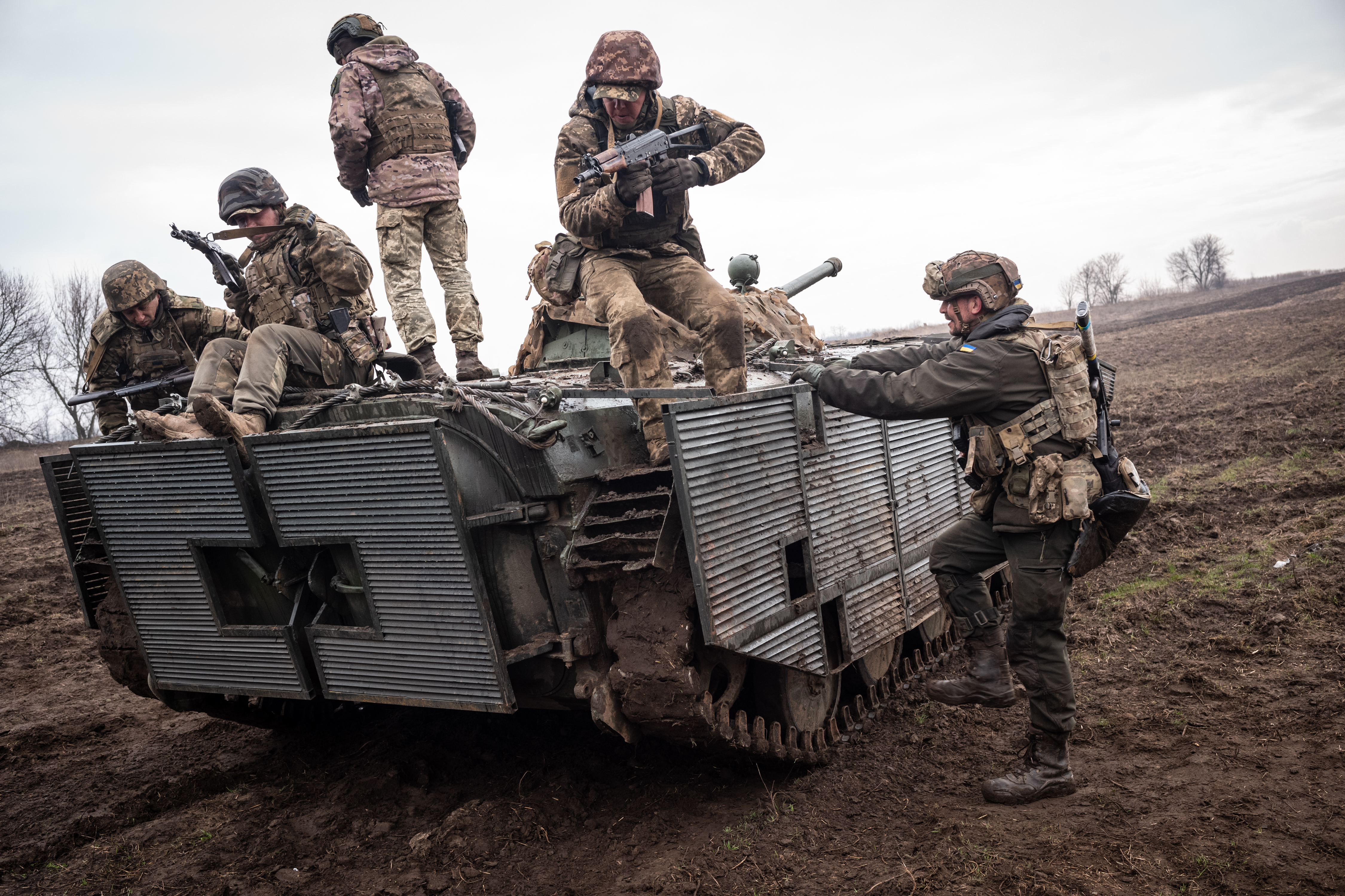 Ukrainian servicemen practice combat drills.