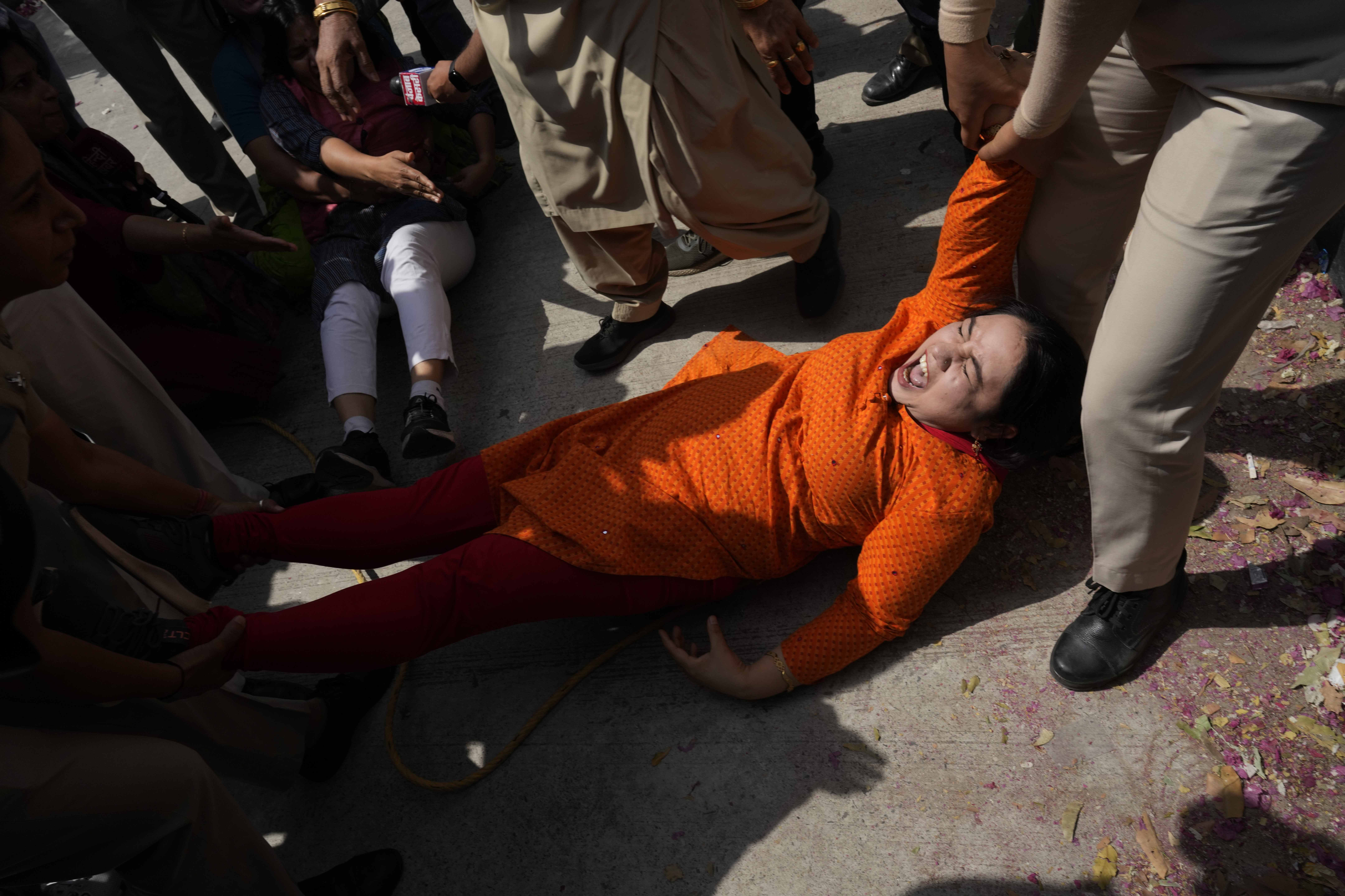 Indian police detain opposition protesters in New Delhi
