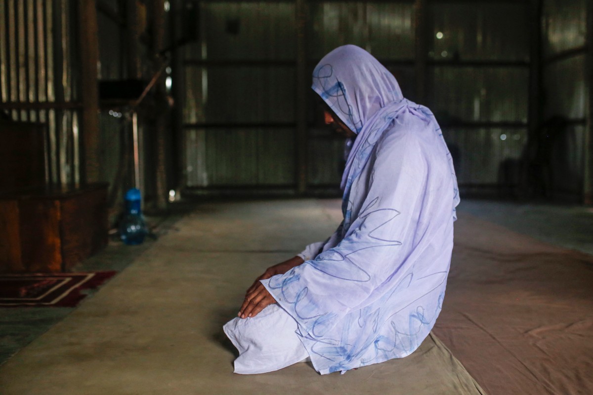 Bangladesh opens mosque for transgender hijra community