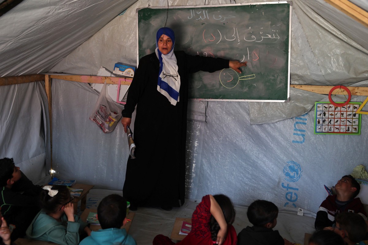 Displaced Palestinian children