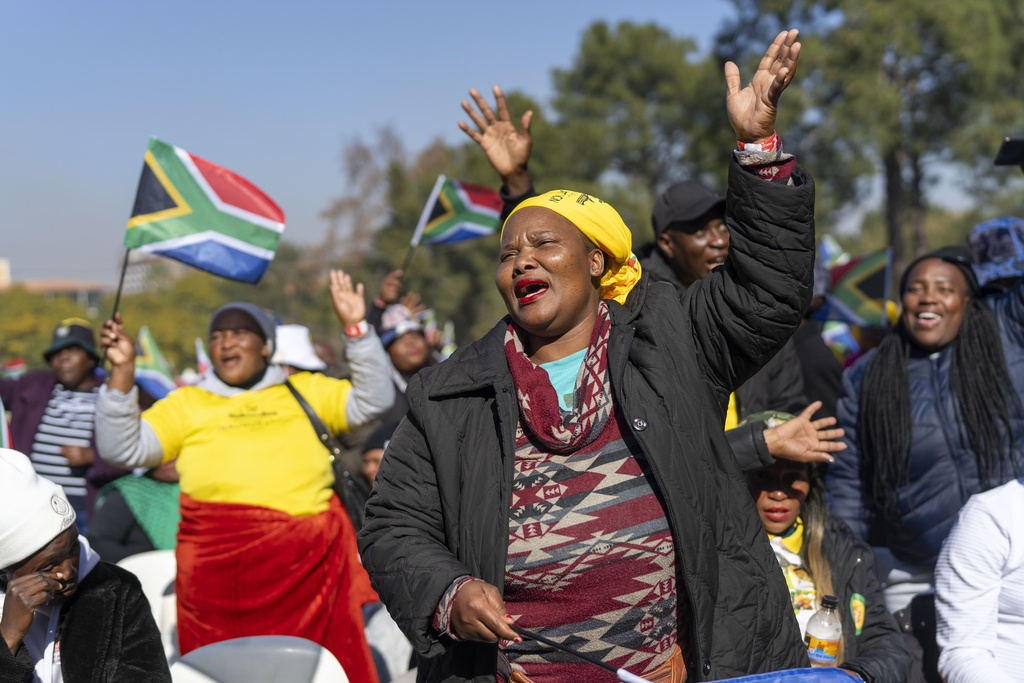 South Africans gather ahead of the inauguration of South Africa's Cyril Ramaphosa as President