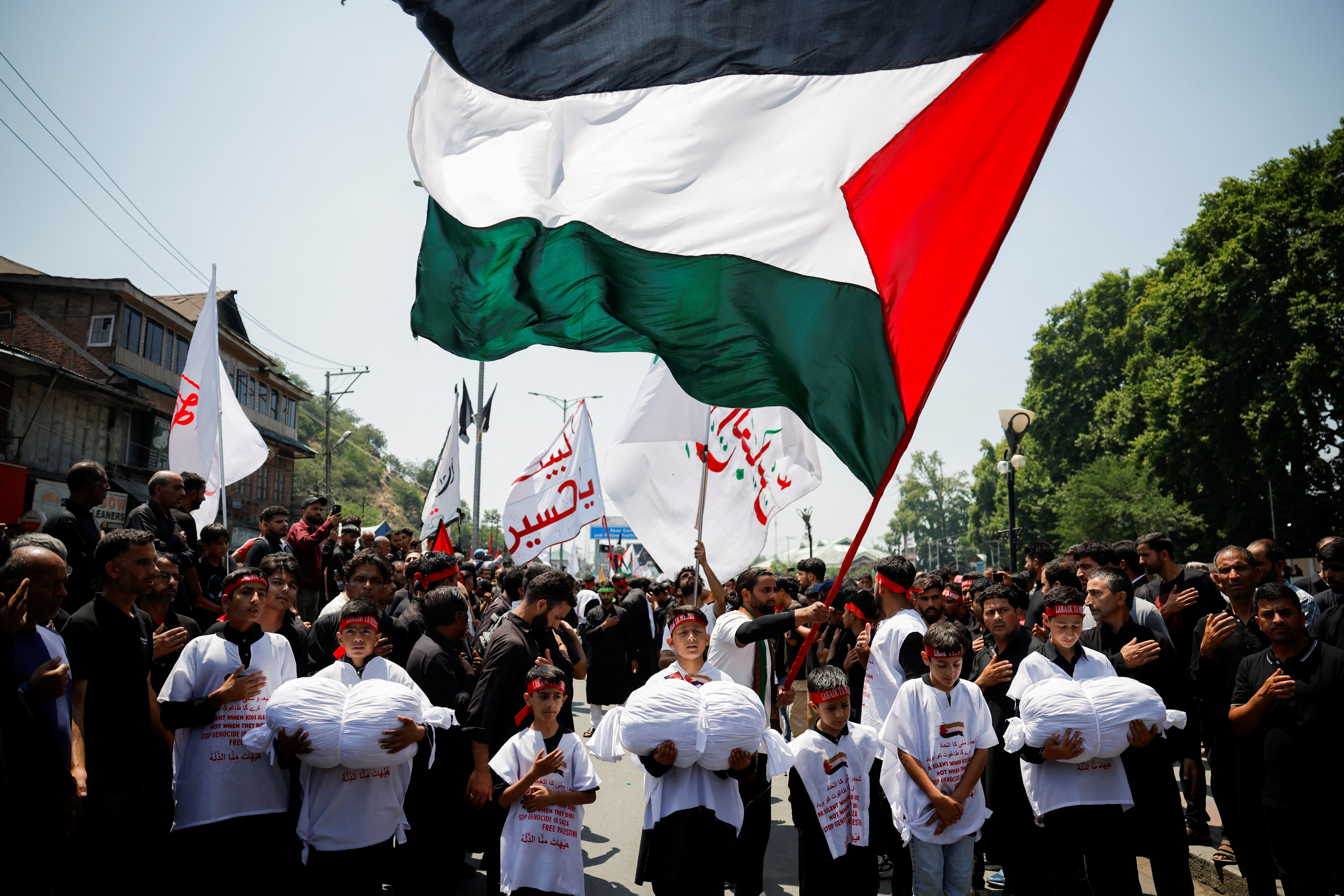 Muslims worldwide mark Ashura