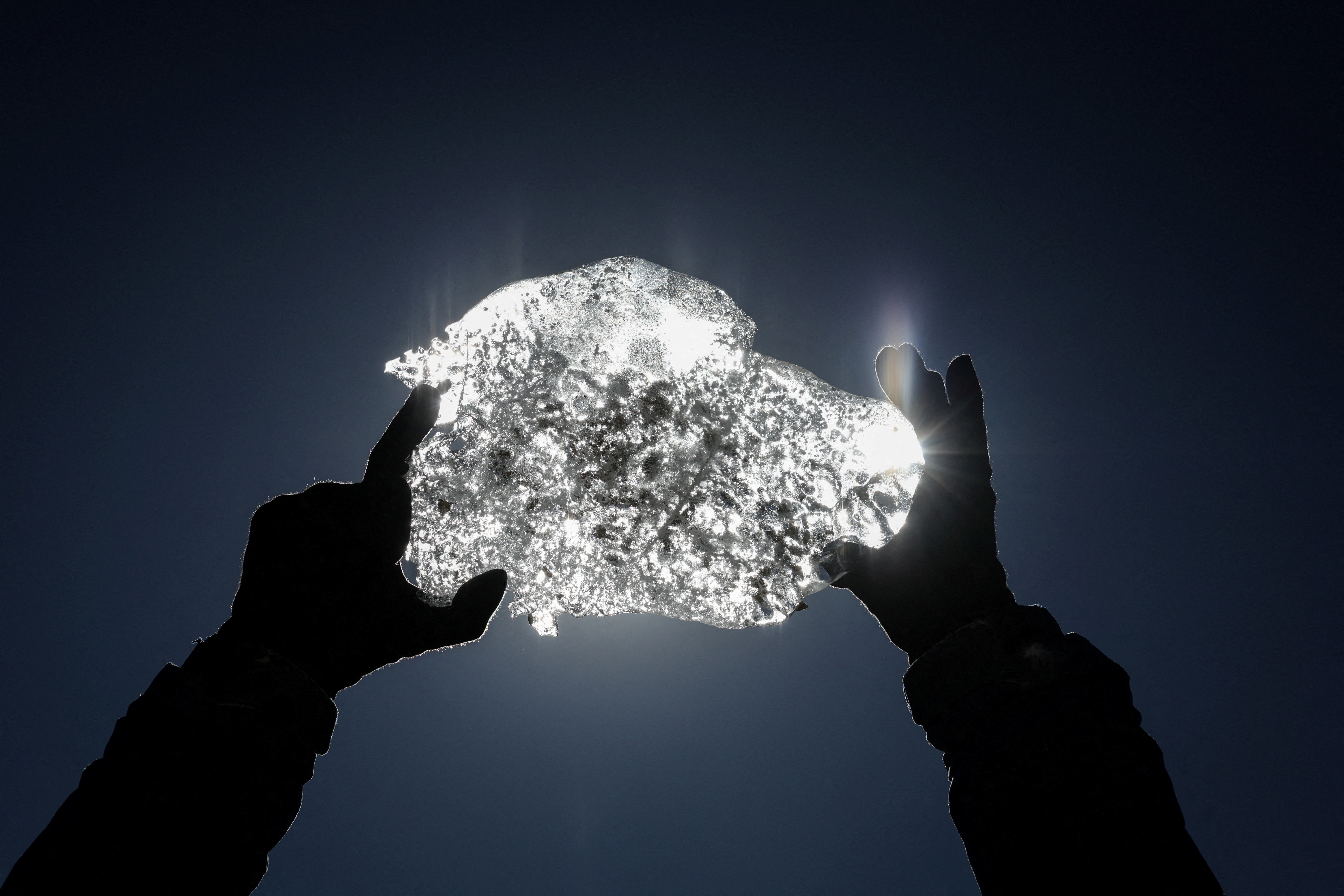 In the Andes, mountain guides bear witness to shrinking glaciers