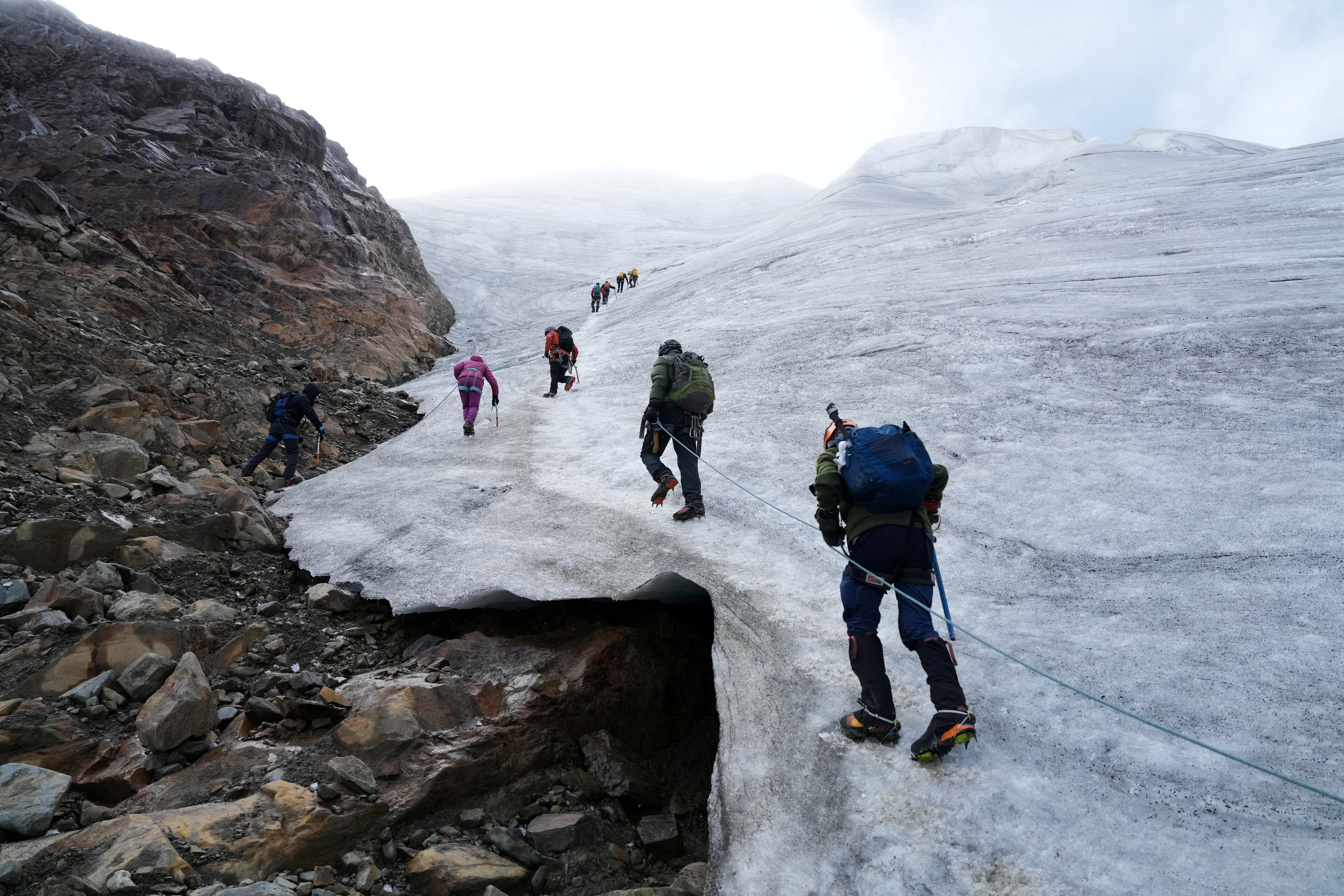 In the Andes, mountain guides bear witness to shrinking glaciers
