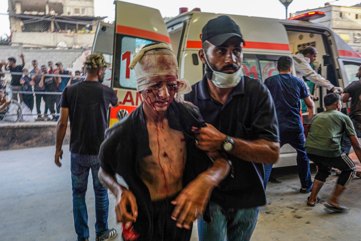 Deadly Israeli strike hits school turned shelter in southern Gaza