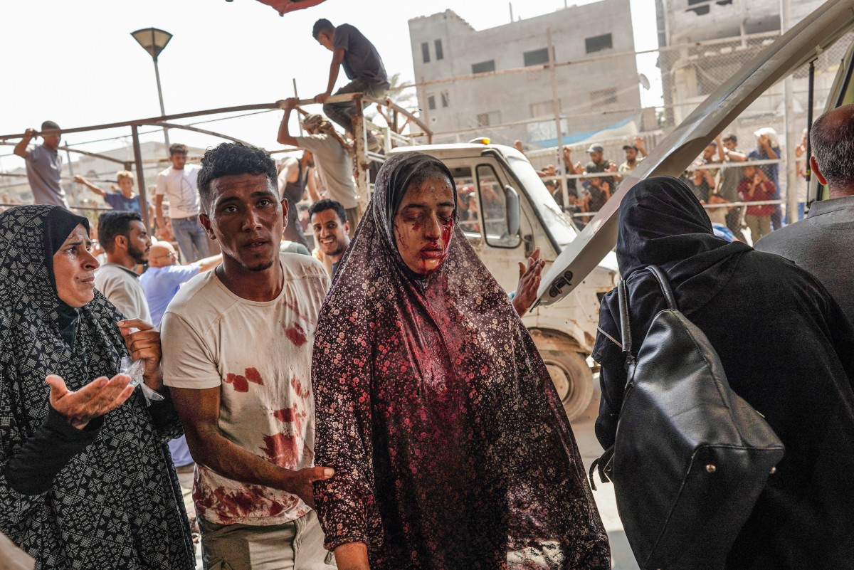 Palestinians flee eastern Khan Younis after Israel launches attacks