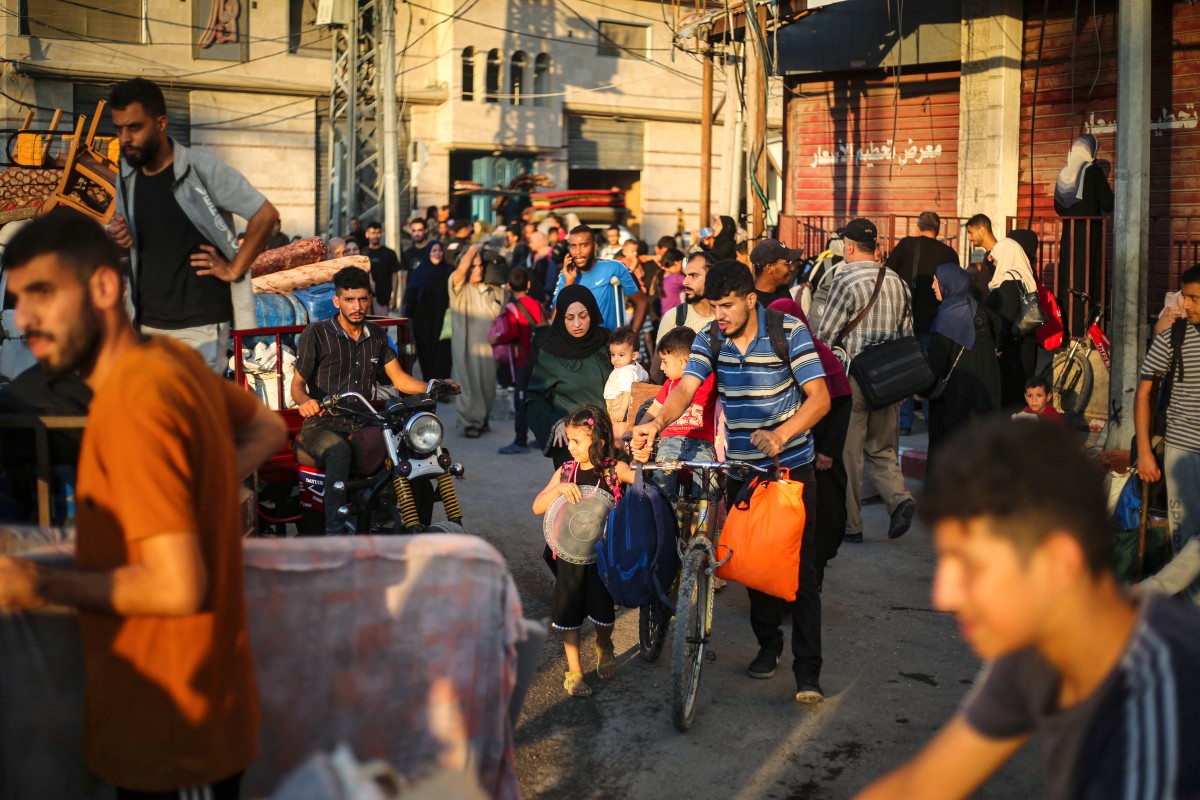 Palestinians displaced again as Israeli forces advance in south Gaza