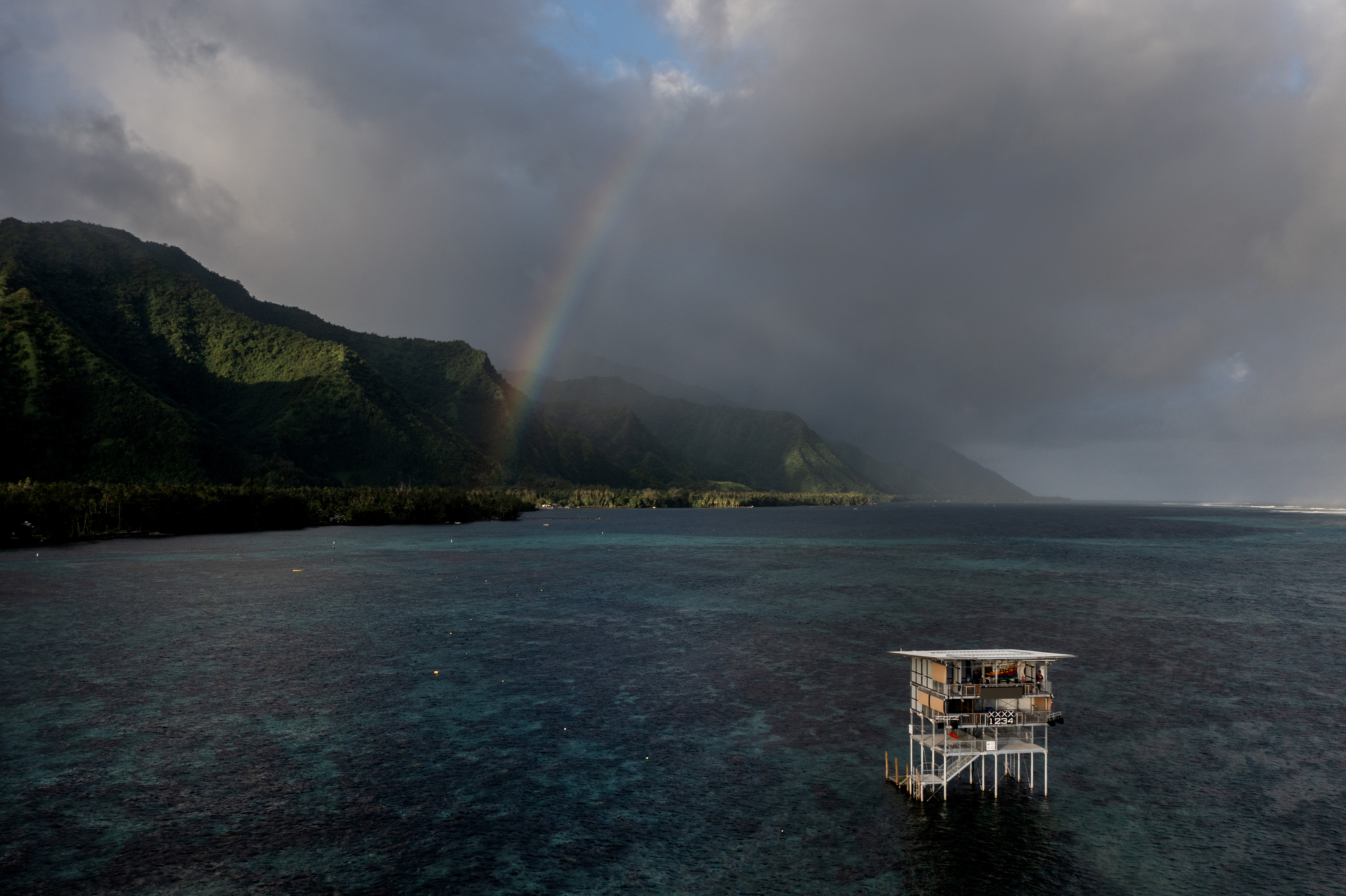 TEAHUPO'O, FRENCH POLYNESIA - MAY 30: Kelly Slater of The United States competes during the Men's Quarterfinal of the SHISEIDO Tahiti Pro on May 30, 2024 in Teahupo'o, French Polynesia. (Photo by Sean M. Haffey/Getty Images)