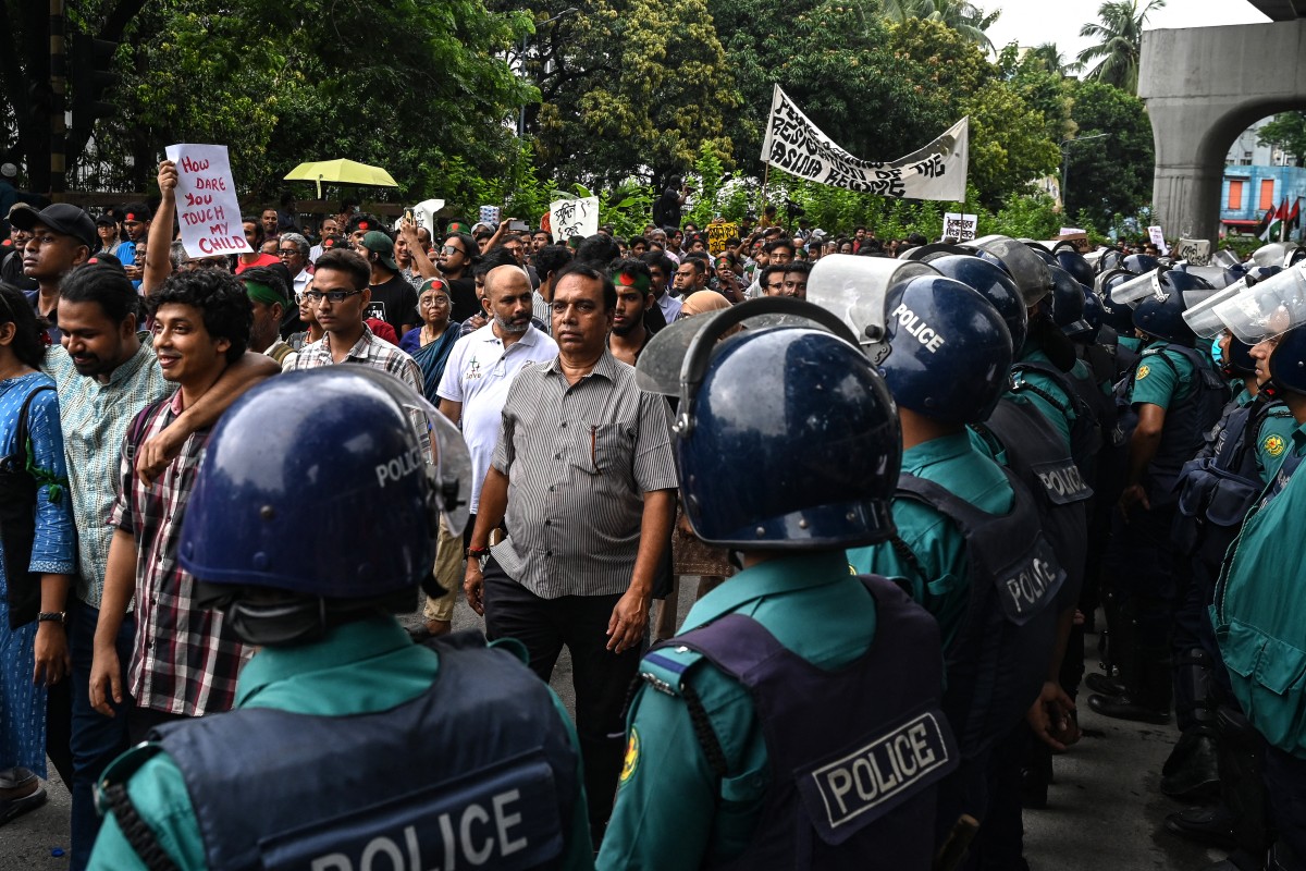 Protests break out again in Bangladesh