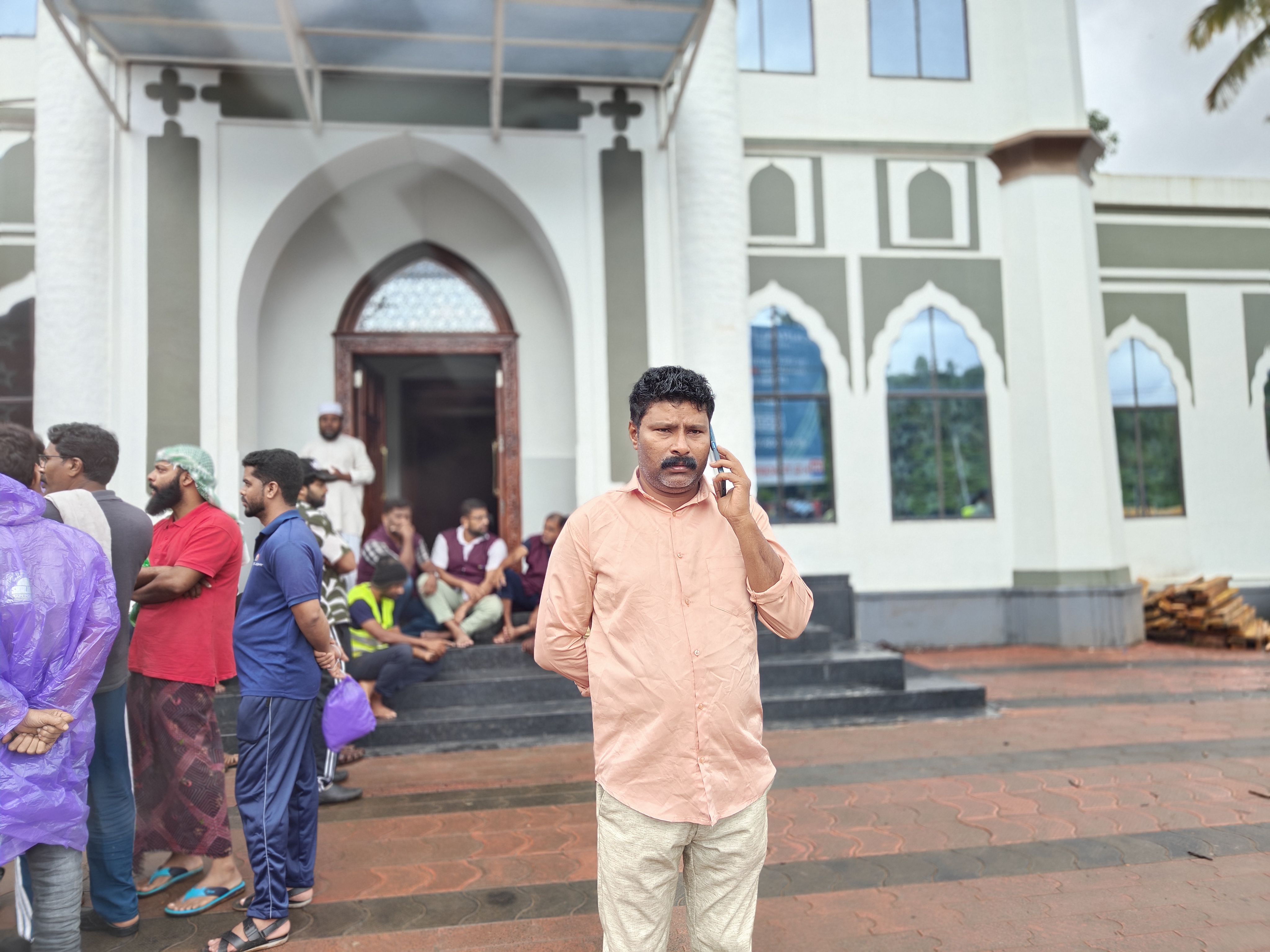 Ubais V.V is still hopeful of the return of four of his daughter's family. His son-in-law's body was recovered on Wednesday. Photo/ TA Ameerudheen 