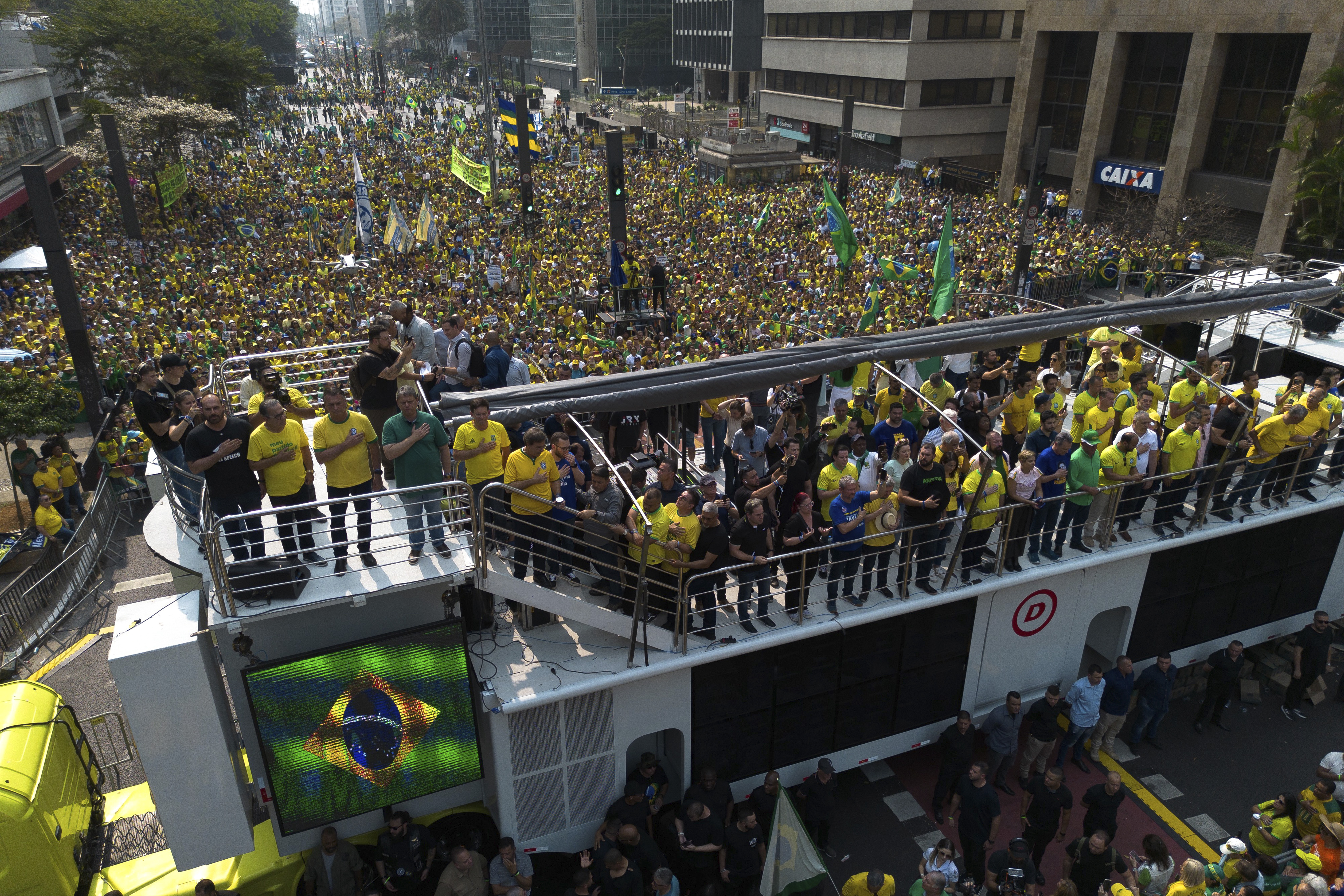 An aerial view of the protests in Sao Paulo, led by Jair Bolsonaro. A stage is set up amid the crowd.