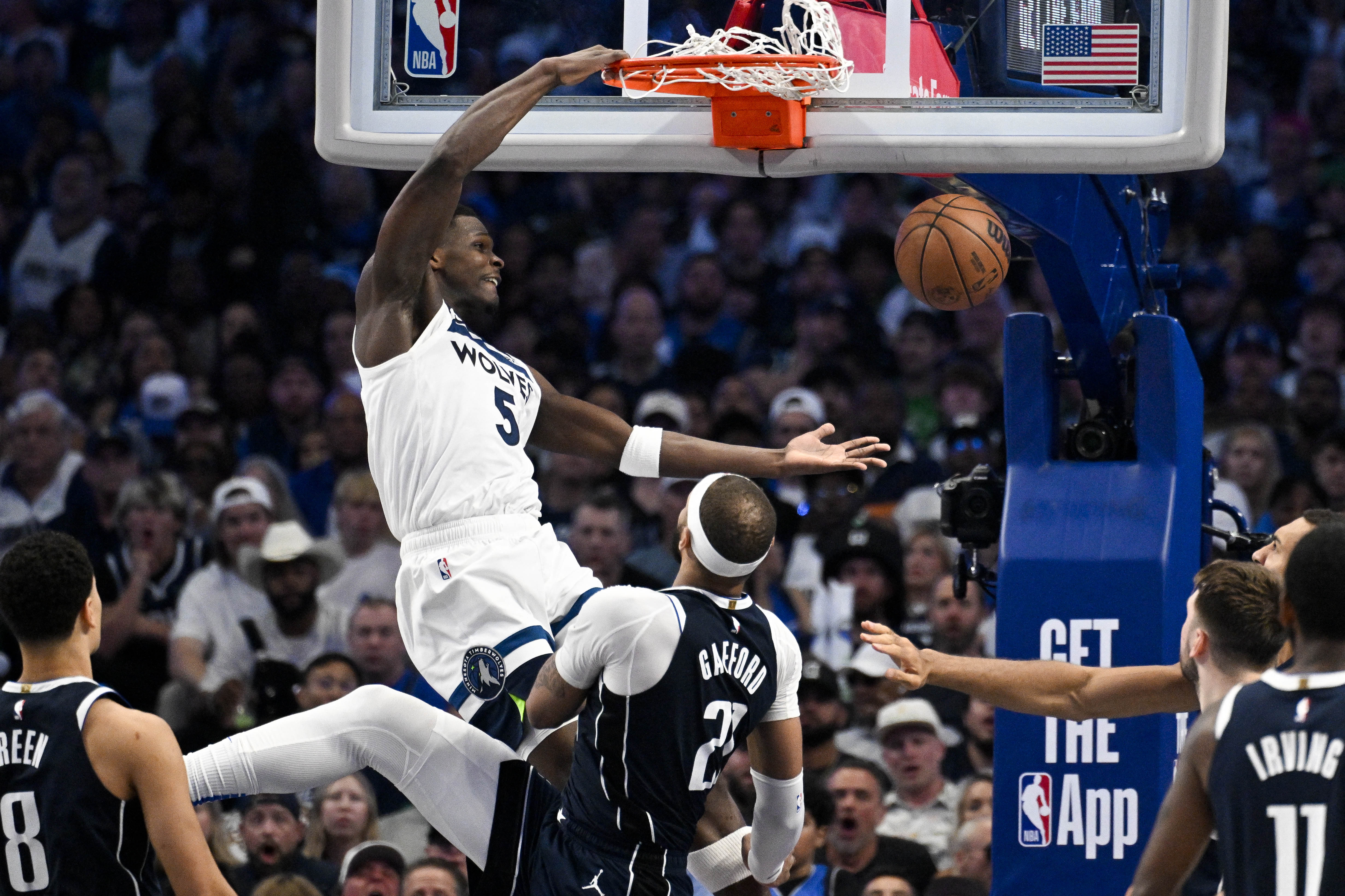 Anthony Edwards dunks.