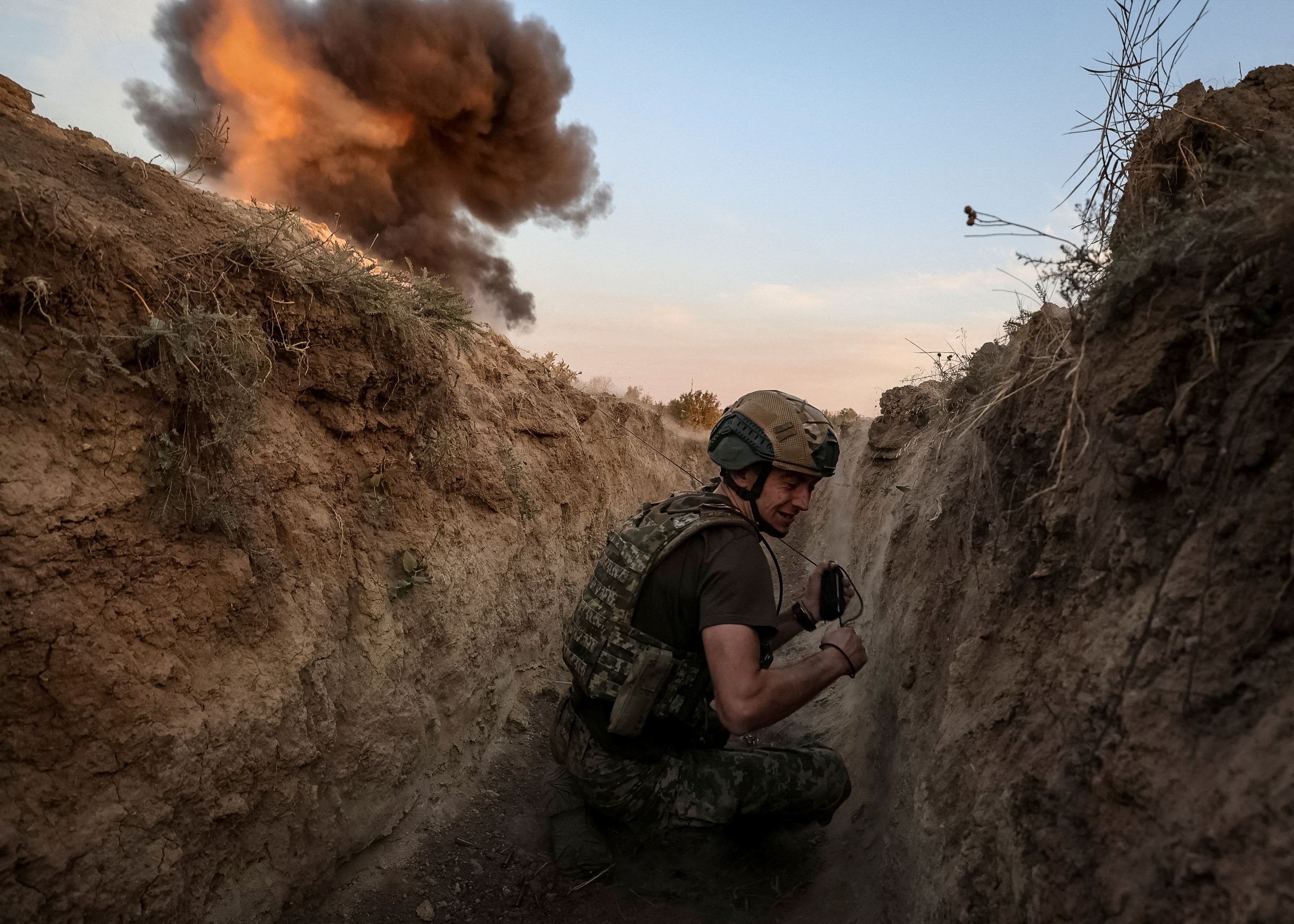 A sapper of 93rd Kholodnyi Yar Separate Mechanized Brigade, of the Ukrainian Armed Forces takes part in a training session, amid Russia's attack on Ukraine, near the frontline in Donetsk region, Ukraine October 10, 2024. Radio Free Europe/Radio Liberty/Serhii Nuzhnenko via REUTERS THIS IMAGE HAS BEEN SUPPLIED BY A THIRD PARTY TPX IMAGES OF THE DAY