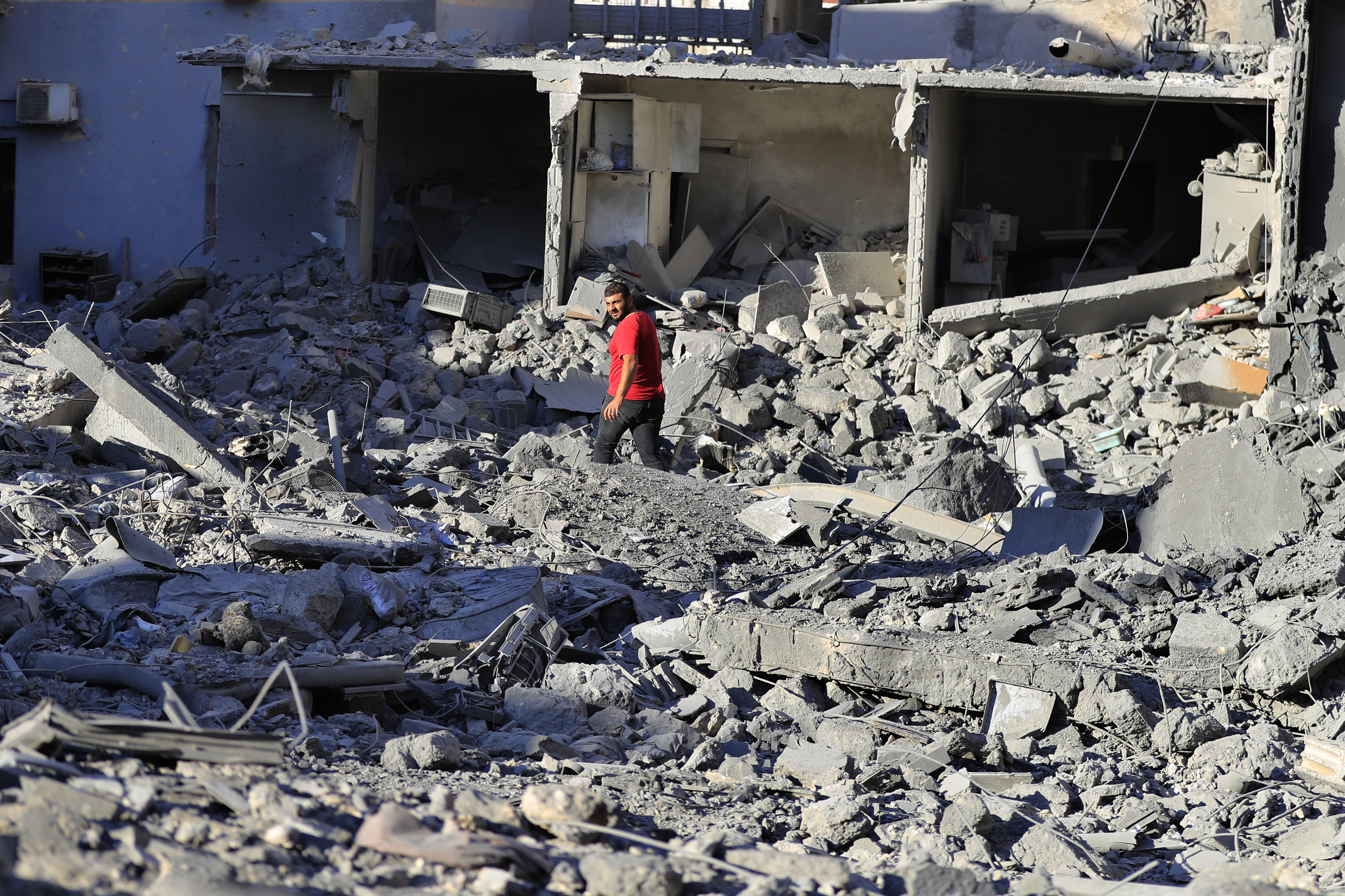 Israeli strike that targeted the southern Lebanese city of Tyre