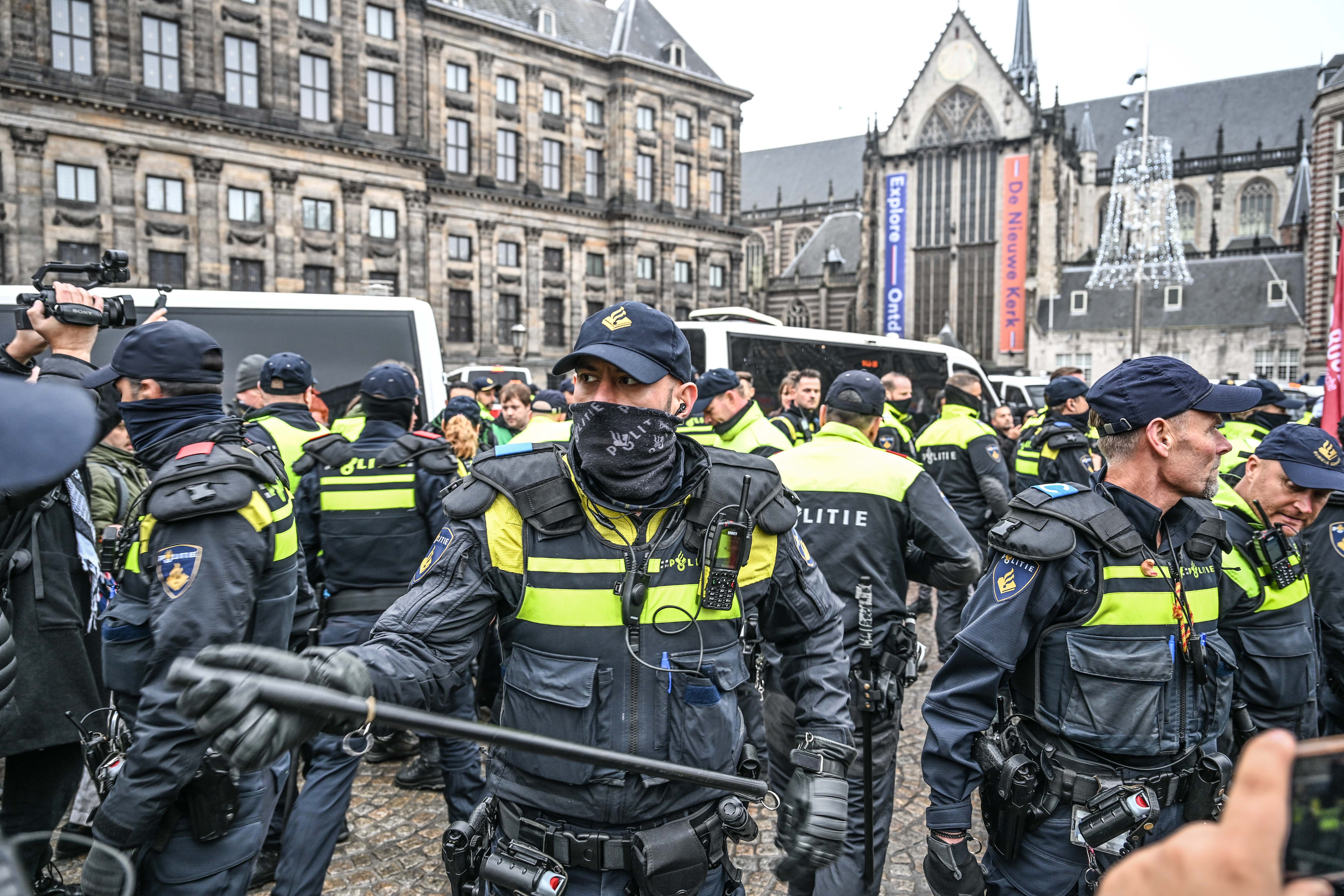 Dozens arrested at Dam Square in banned demonstration