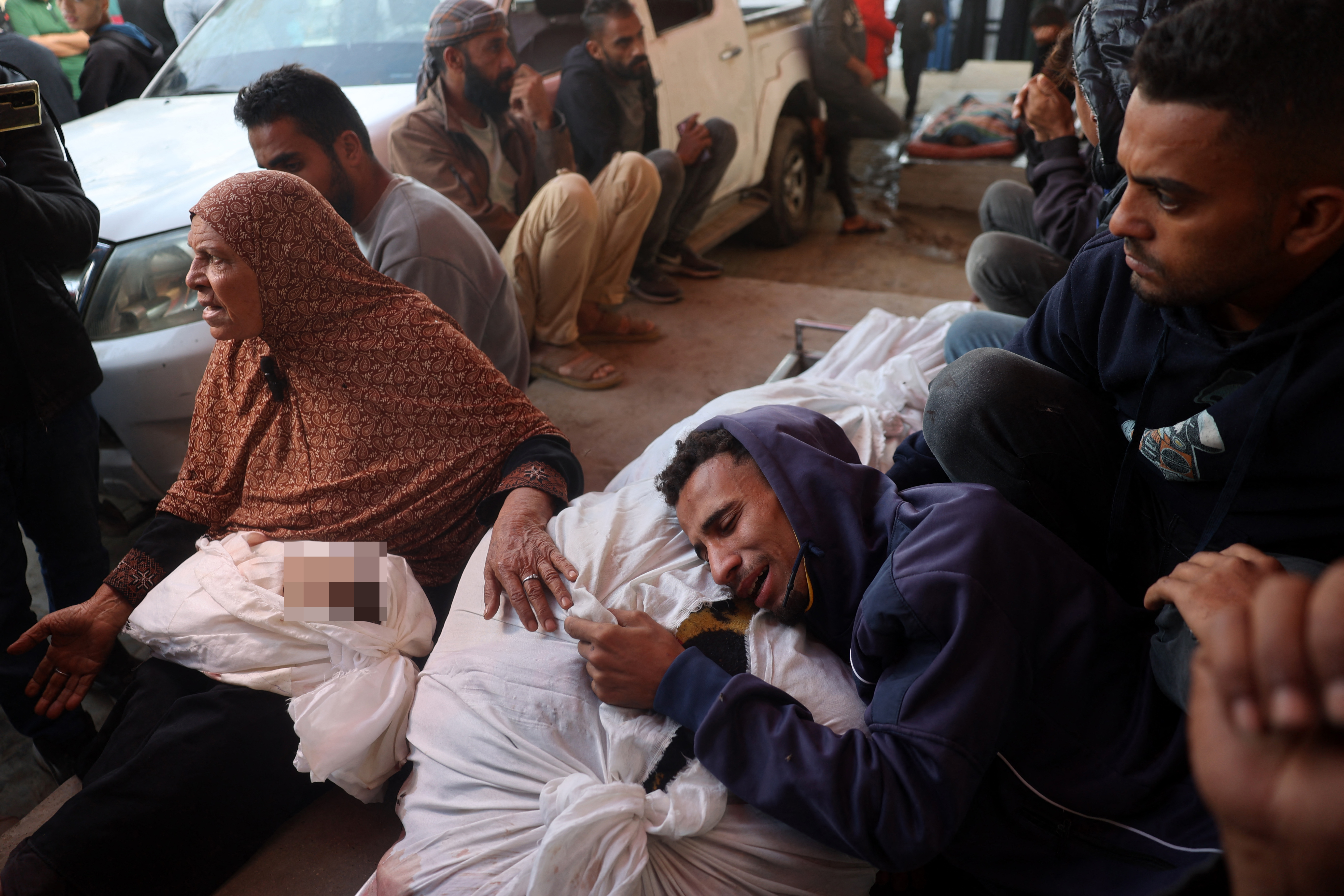 The Palestinian news agency Wafa reports that Israeli shelling of central Gaza’s Deir el-Balah, Nuseirat refugee camp and the az-Zawayda area also left dozens wounded from the Israeli attacks on Thursday night and into Friday morning. Most of those killed were women and children, Wafa said, as medical sources confirmed that 47 bodies were taken to Al-Aqsa Martyrs Hospital in Deir el-Balah following the Israeli attacks. The majority of the victims were killed in the bombing of several houses in the Nuseirat area. The same houses were hit a second time when people rushed to rescue those who survived the first strike, leading to more casualties among the rescuers, Wafa reports. Search continues for people missing beneath the rubble, the news agency said.