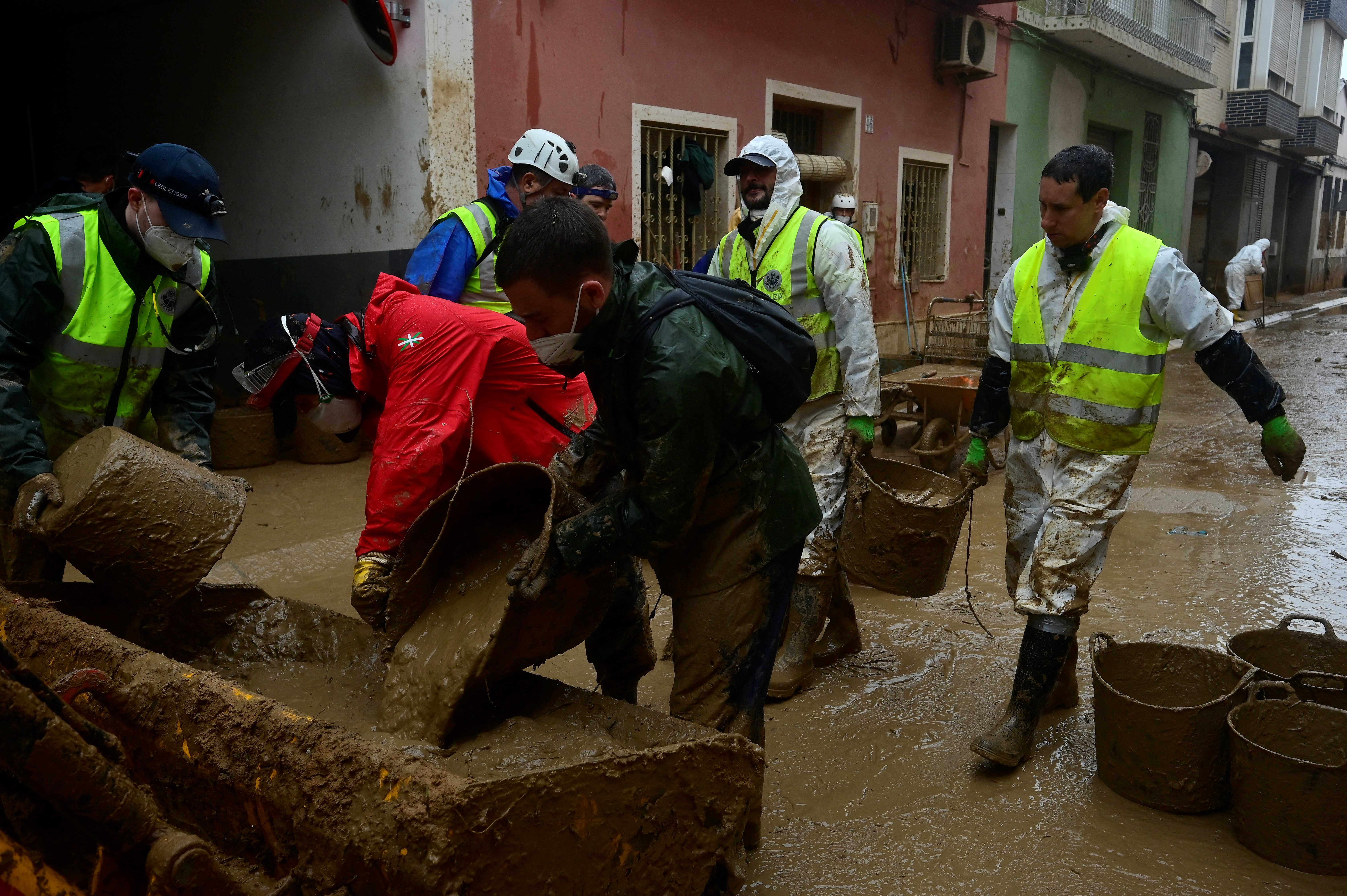 Heavy rains lash Spain after deadly floods