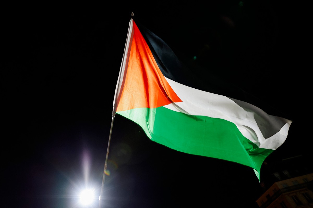 Protests in Paris over pro-Israel gala organised by far-right figures