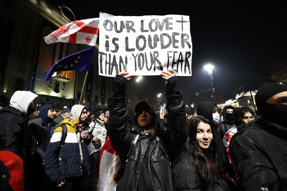 Thousands rally in Georgia's 12th day of pro-EU protests