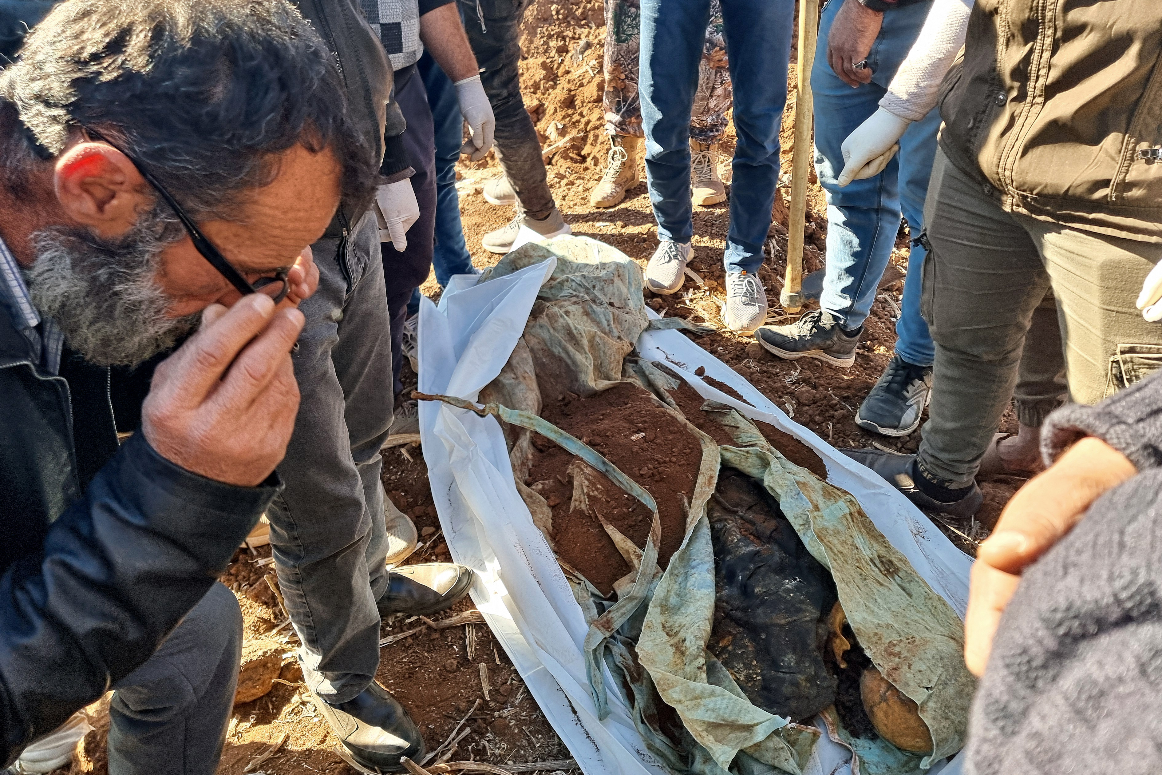 Mass grave found in Damascus