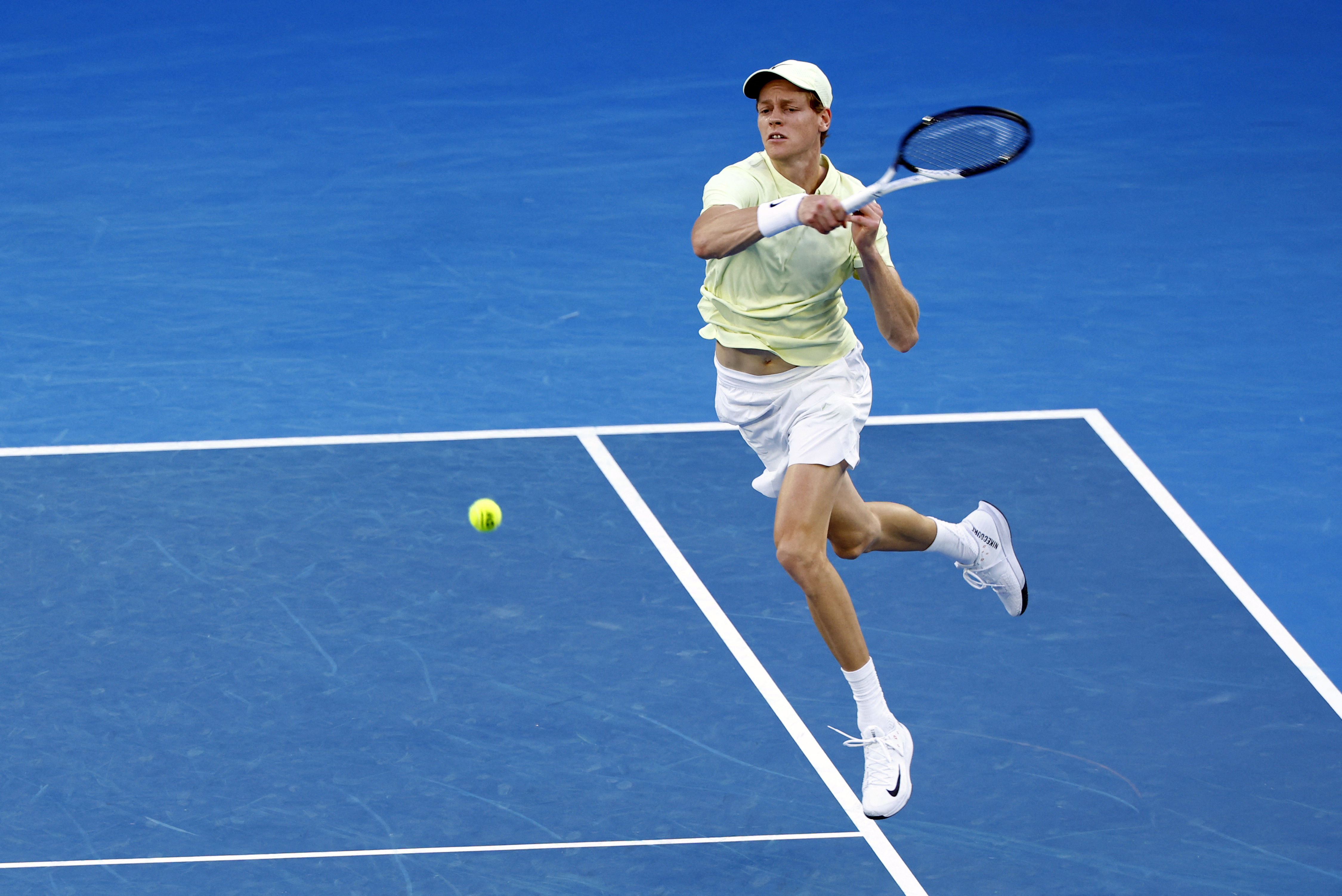 Jannik Sinner in action.