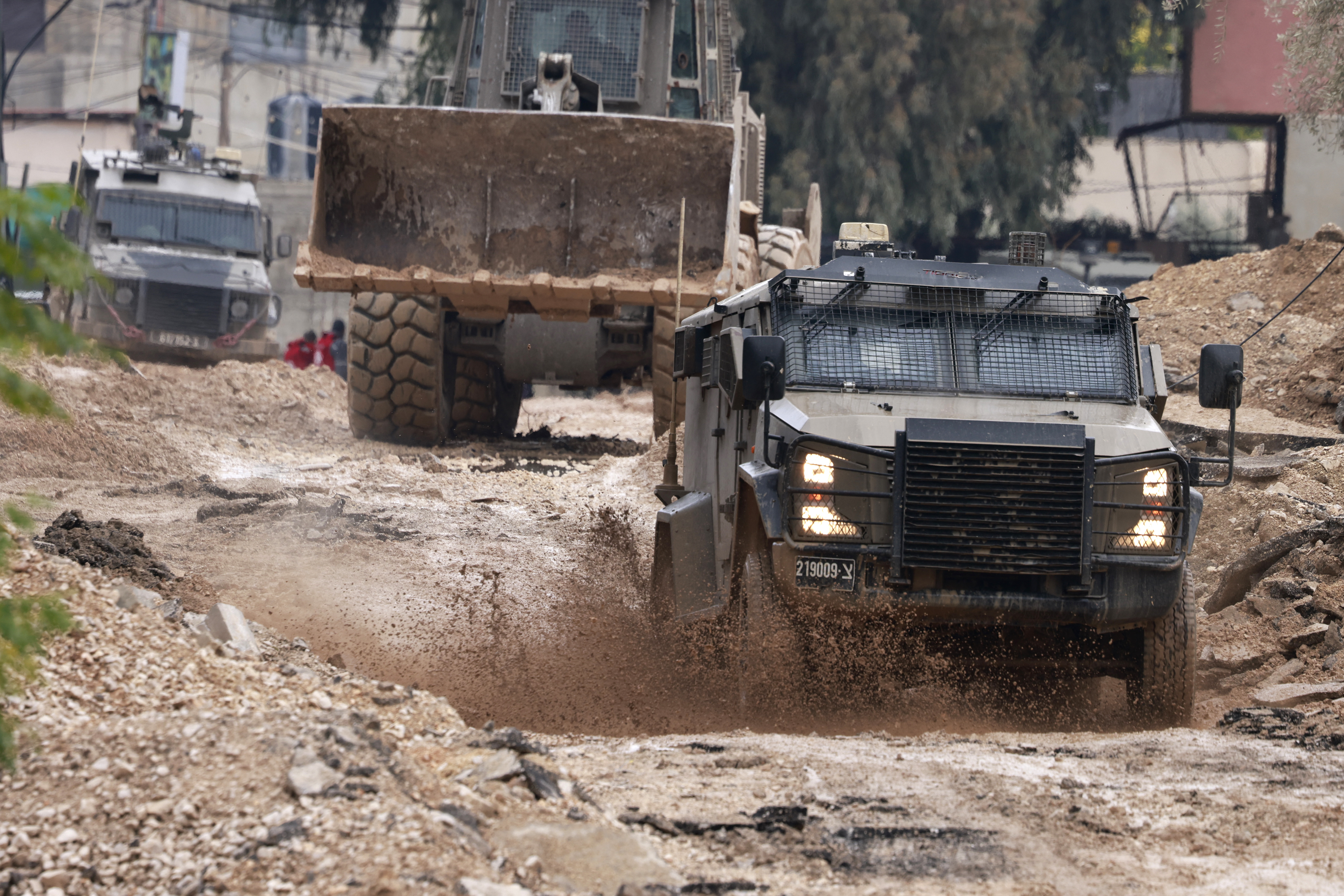 Israeli forces ‘block entrances to Jenin’ as deadly raid enters fourth day