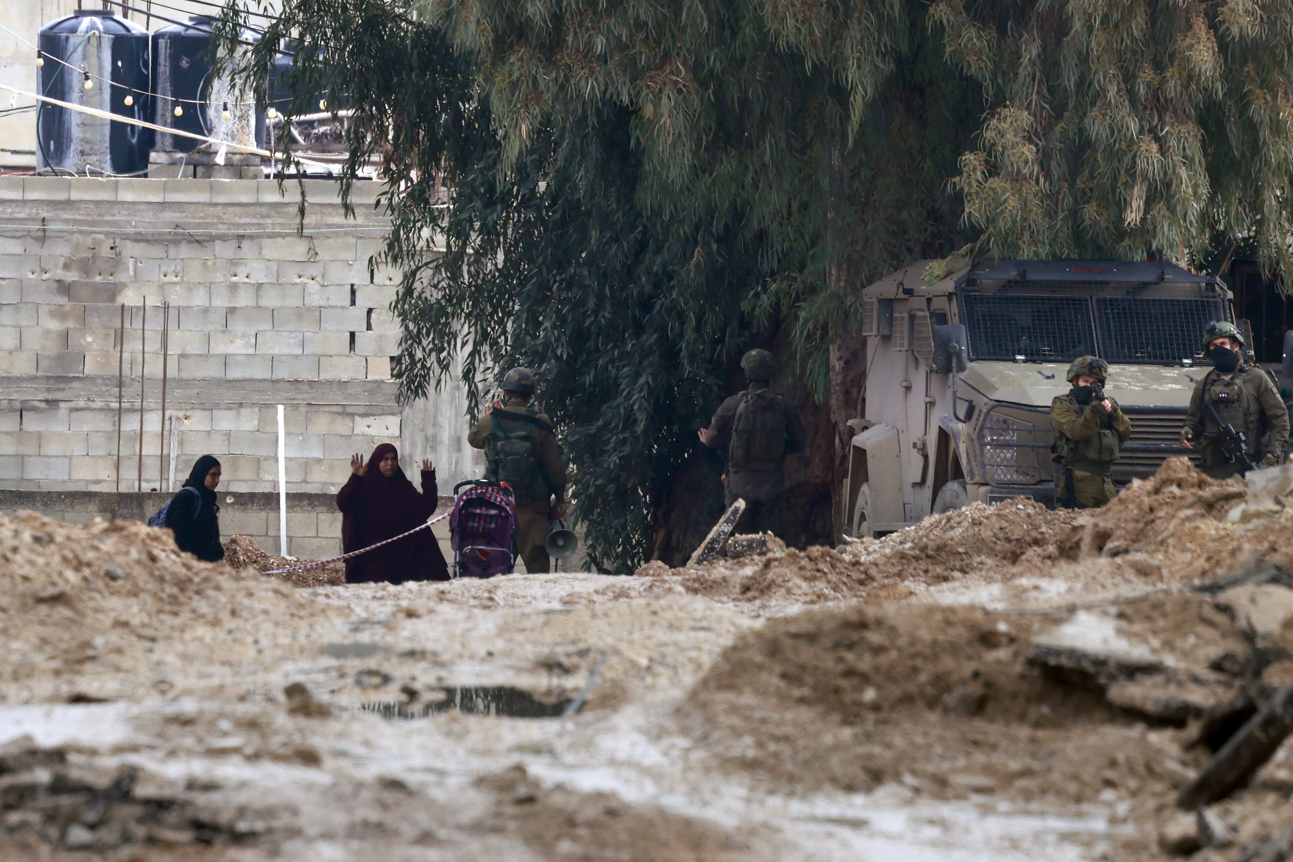 Israeli forces ‘block entrances to Jenin’ as deadly raid enters fourth day