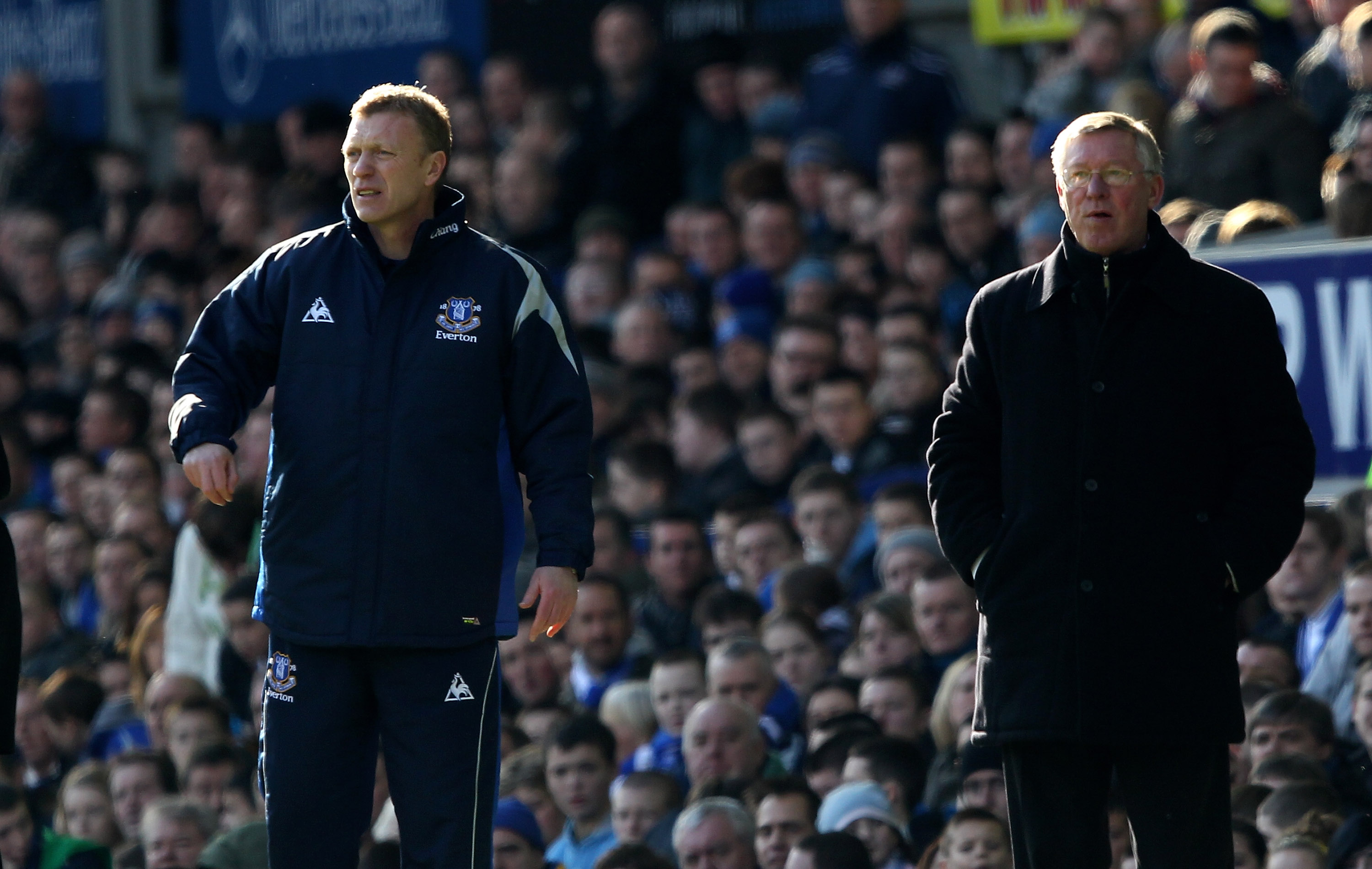 LIVERPOOL, ENGLAND - FEBRUARY 20: Everton manager David Moyes with Manchester United manager Sir Alex Ferguson during the Barclays Premier League match between Everton and Manchester United at Goodison Park on February 20, 2010 in Liverpool, England. (Photo by Clive Brunskill/Getty Images)