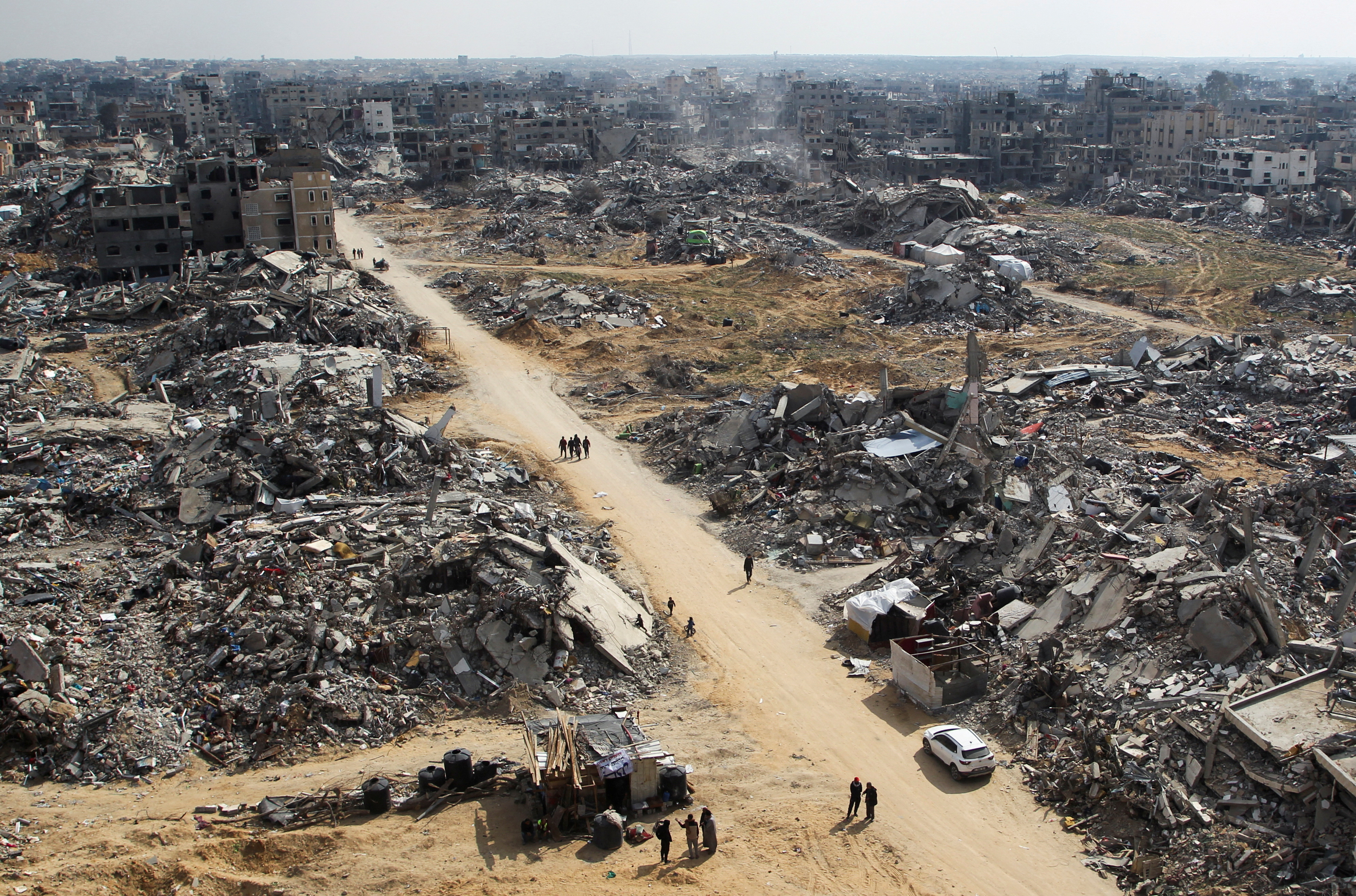 Israeli bombardment leaves Gaza neighborhoods in rubble-strewn wastelands