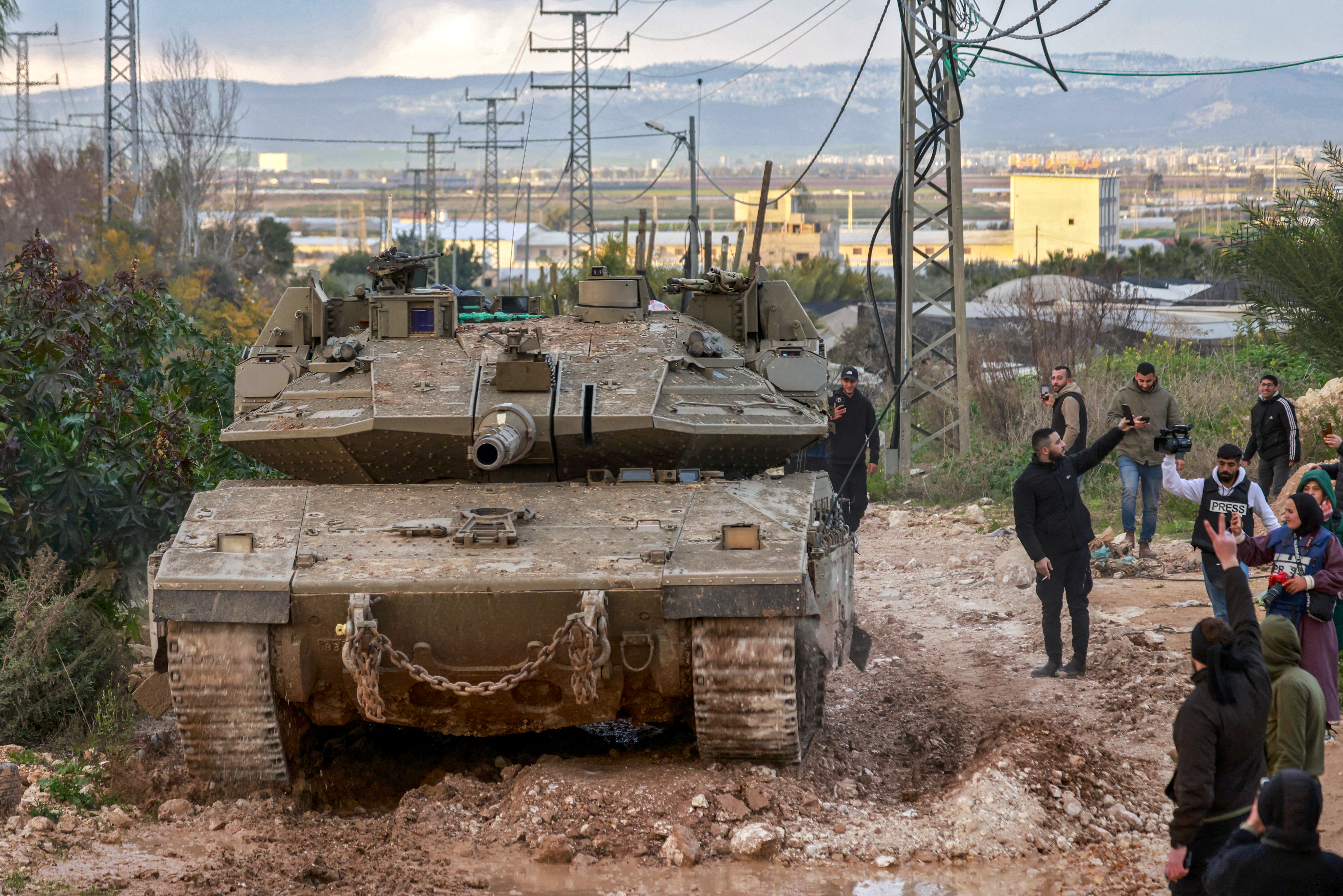Israel sends tanks into West Bank for first time in decades