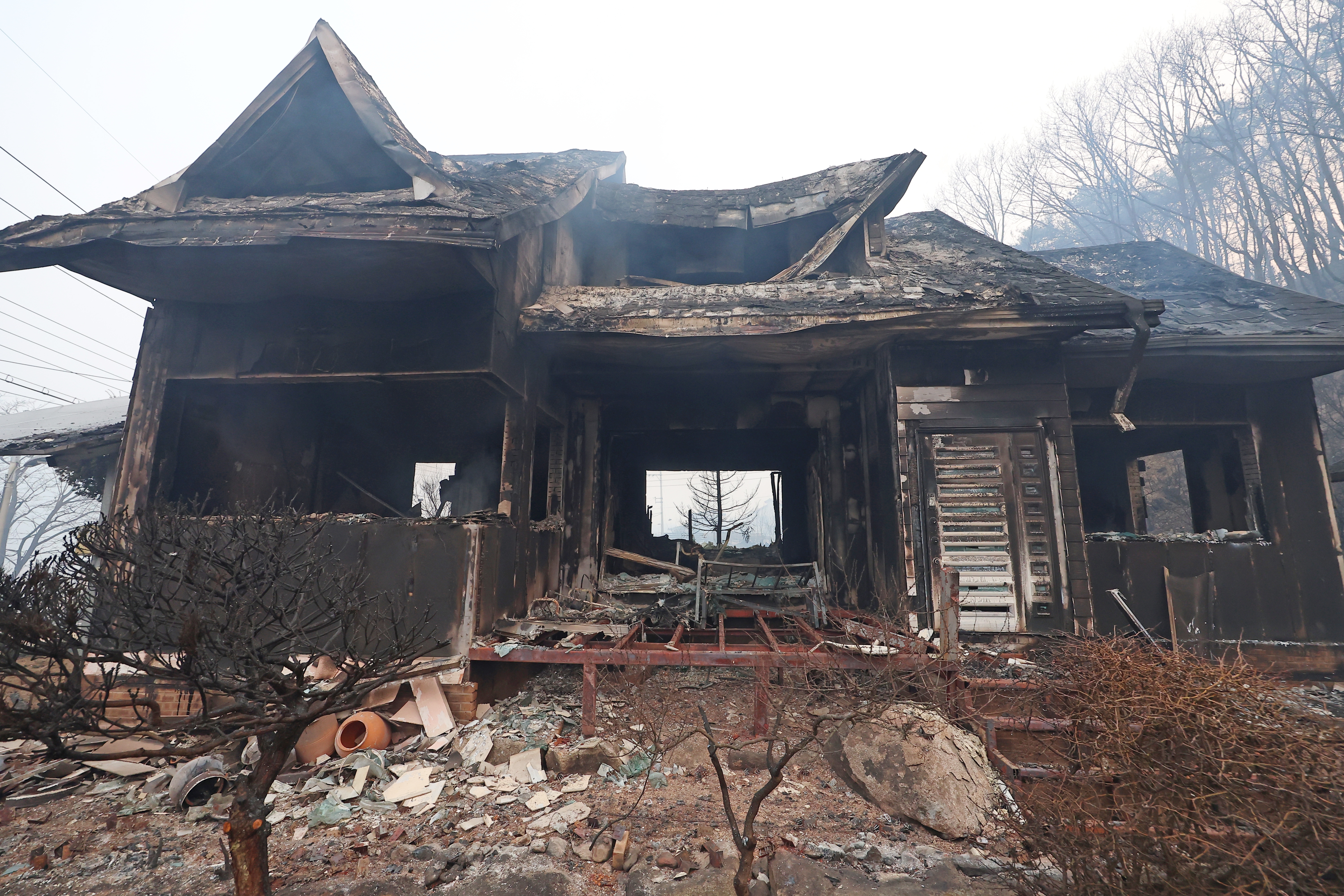 Wildfires kill 18 and displace thousands in South Korea