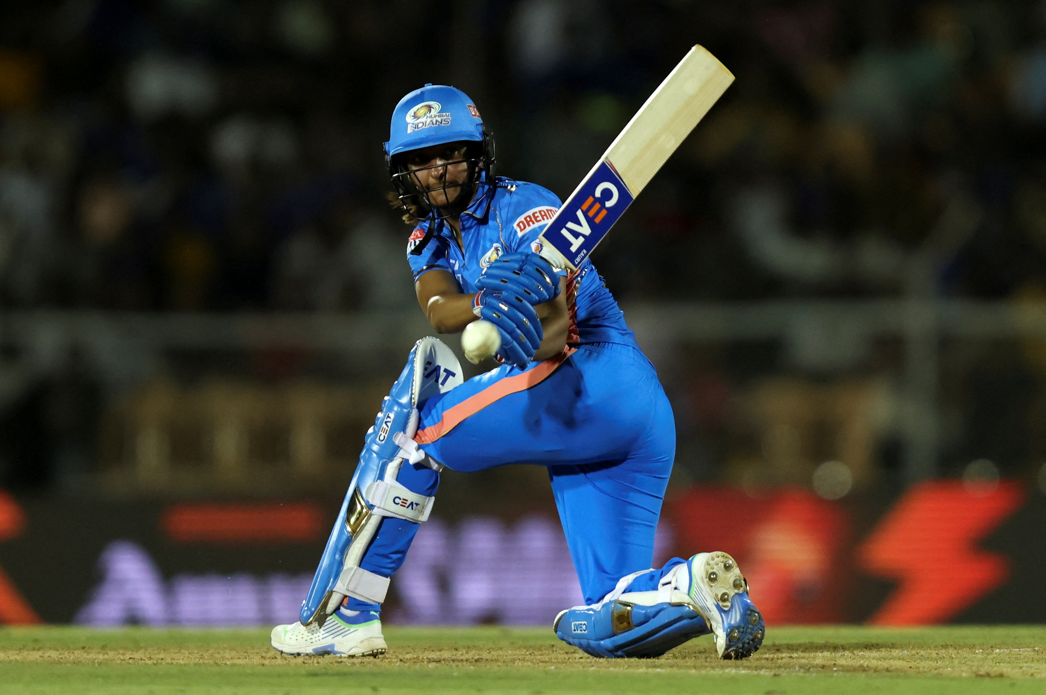 Women’s Premier League Final - Mumbai Indians v Delhi Capitals- Brabourne Stadium, Mumbai, India - March 26, 2023. Mumbai Indians' captain Harmanpreet Kaur in action. REUTERS/Niharika Kulkarni “EDITORIAL USE ONLY. NO COMMERCIAL USE.” 