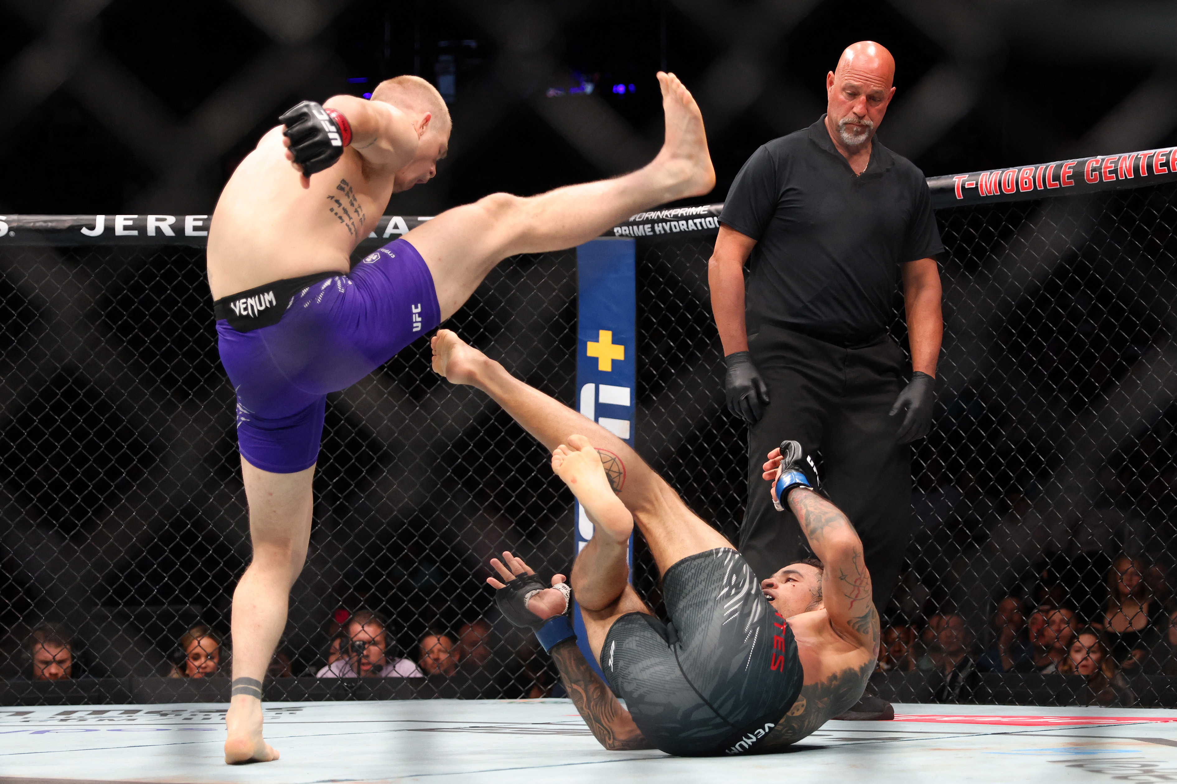 Ian Machado Garry and Carlos Prates in action.